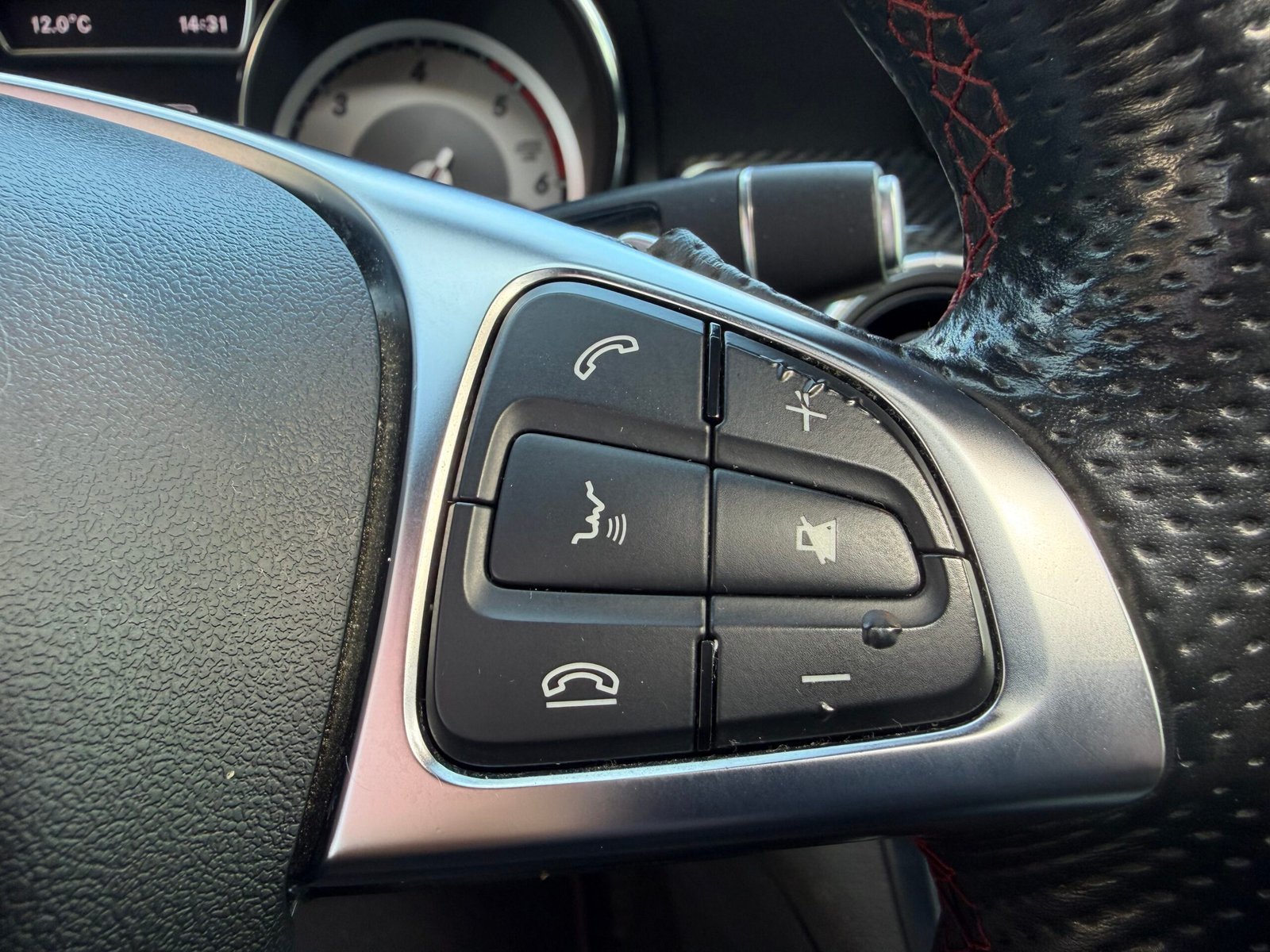 MERCEDES-BENZ Classe CLA Coupé 220 CDi 2.1 CDI 16V 7G-DCT 177 cv Boîte auto PACK-AMG