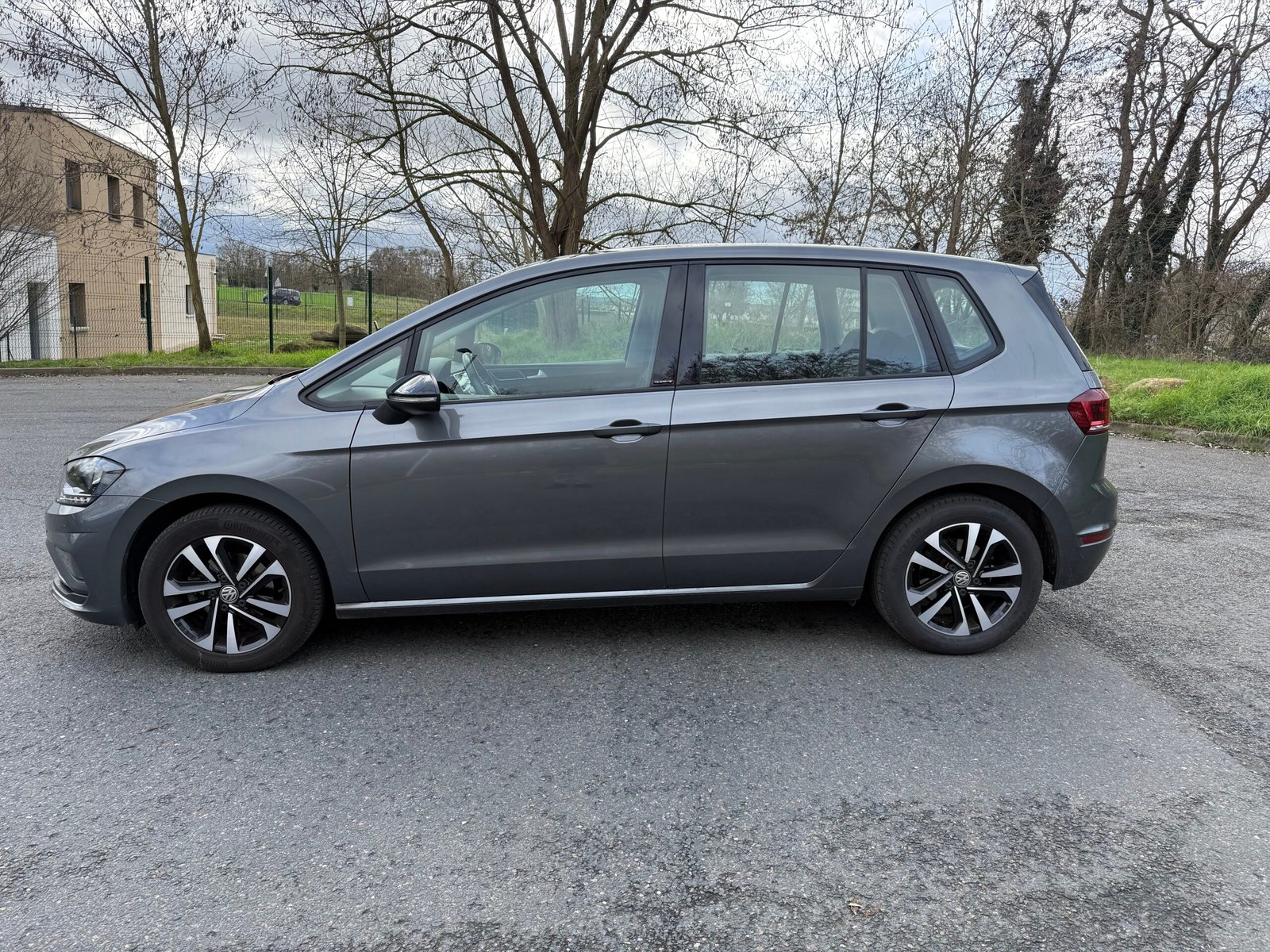 VOLKSWAGEN Golf VII Sportsvan Phase 2 1.0 TSI 115 ch « CONFORTLINE »