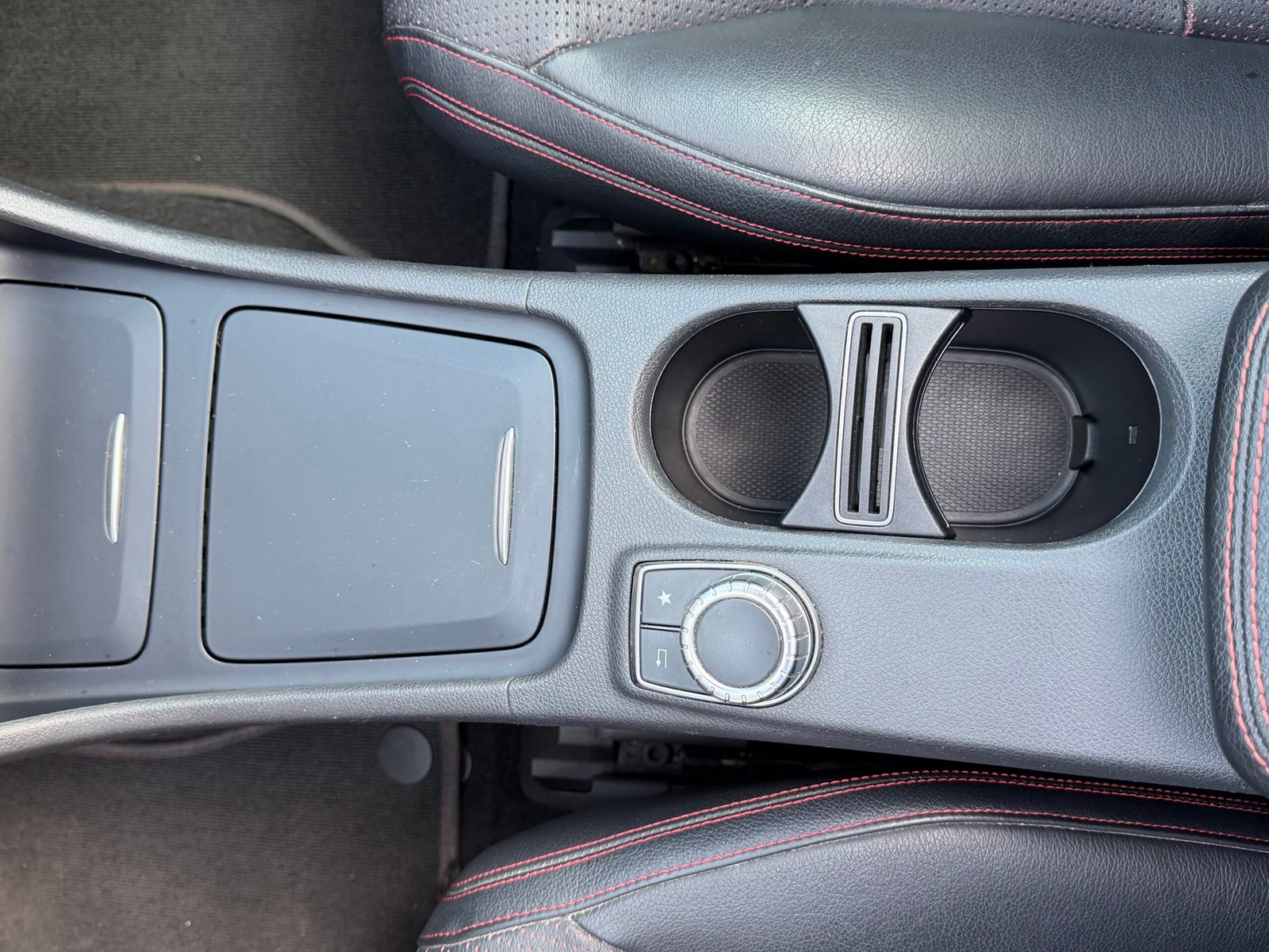 MERCEDES-BENZ Classe CLA Coupé 220 CDi 2.1 CDI 16V 7G-DCT 177 cv Boîte auto PACK-AMG