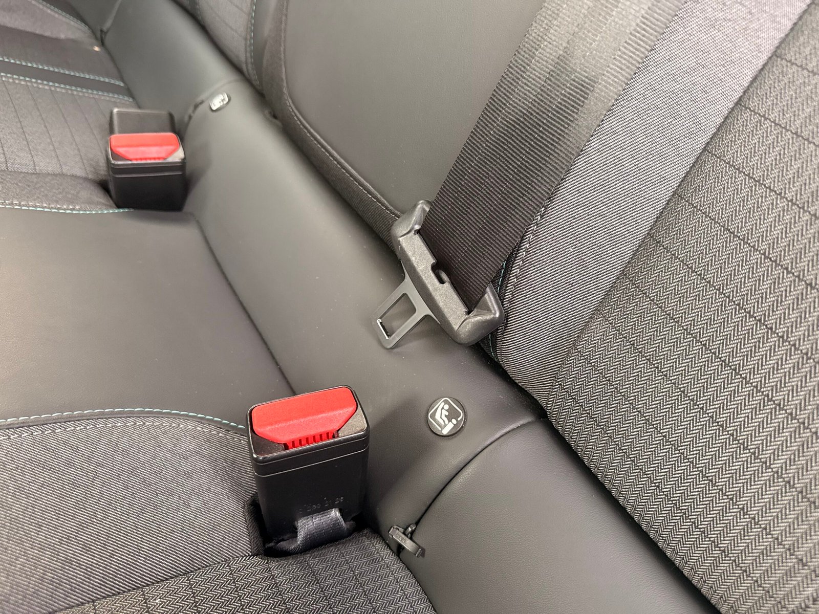 PEUGEOT 2008 II 1.5 BlueHDi 130 cv Boîte auto finition « Allure »