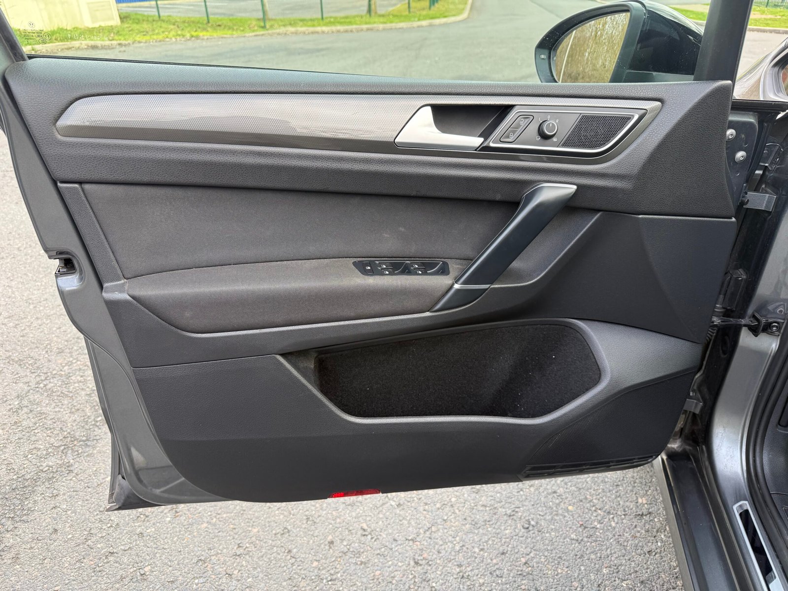 VOLKSWAGEN Golf VII Sportsvan Phase 2 1.0 TSI 115 ch « CONFORTLINE »