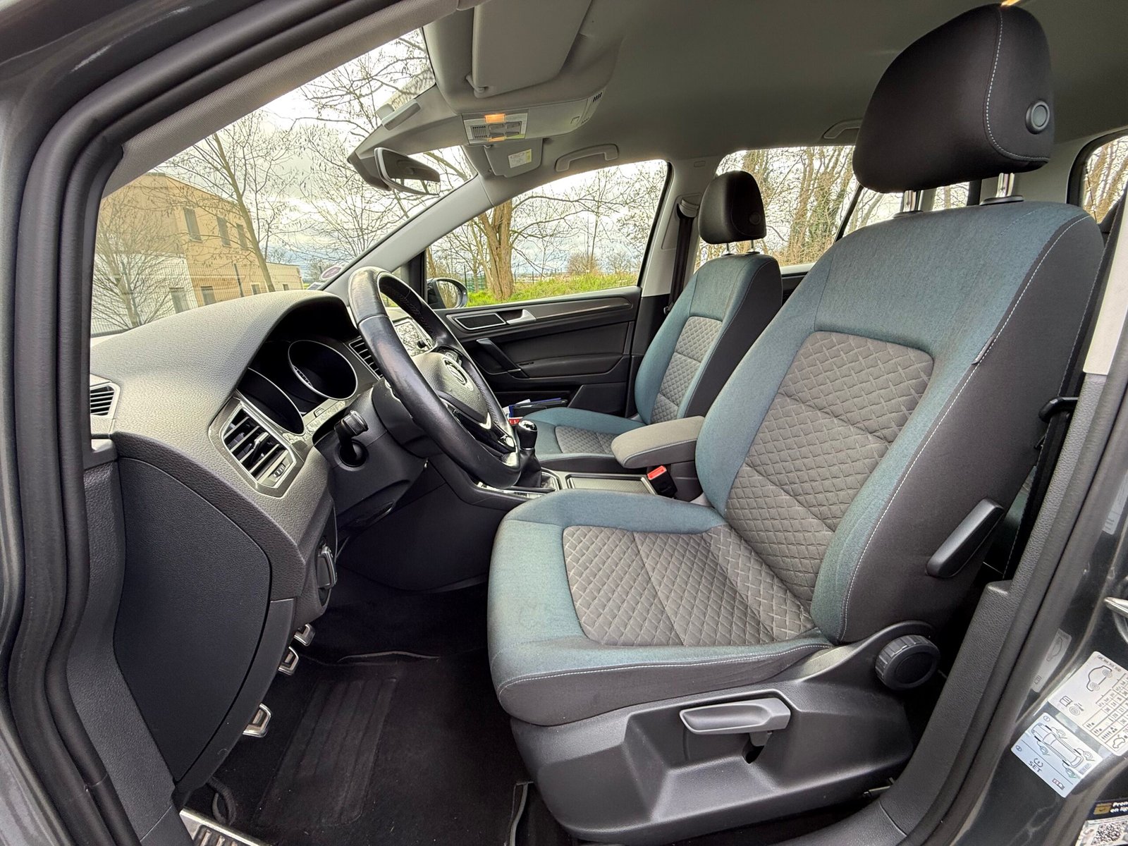 VOLKSWAGEN Golf VII Sportsvan Phase 2 1.0 TSI 115 ch « CONFORTLINE »