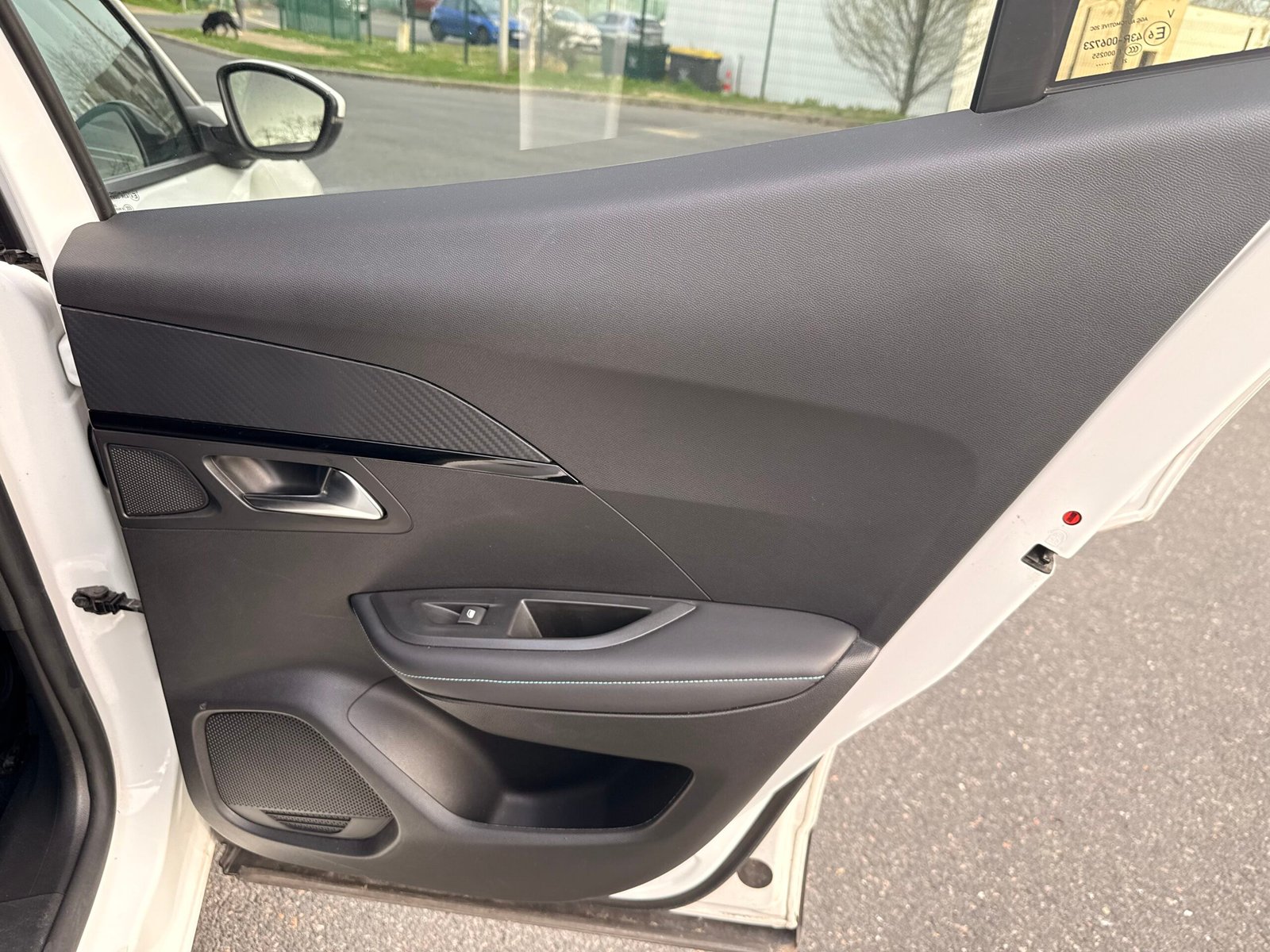 PEUGEOT 2008 II 1.5 BlueHDi 130 cv Boîte auto finition « Allure »