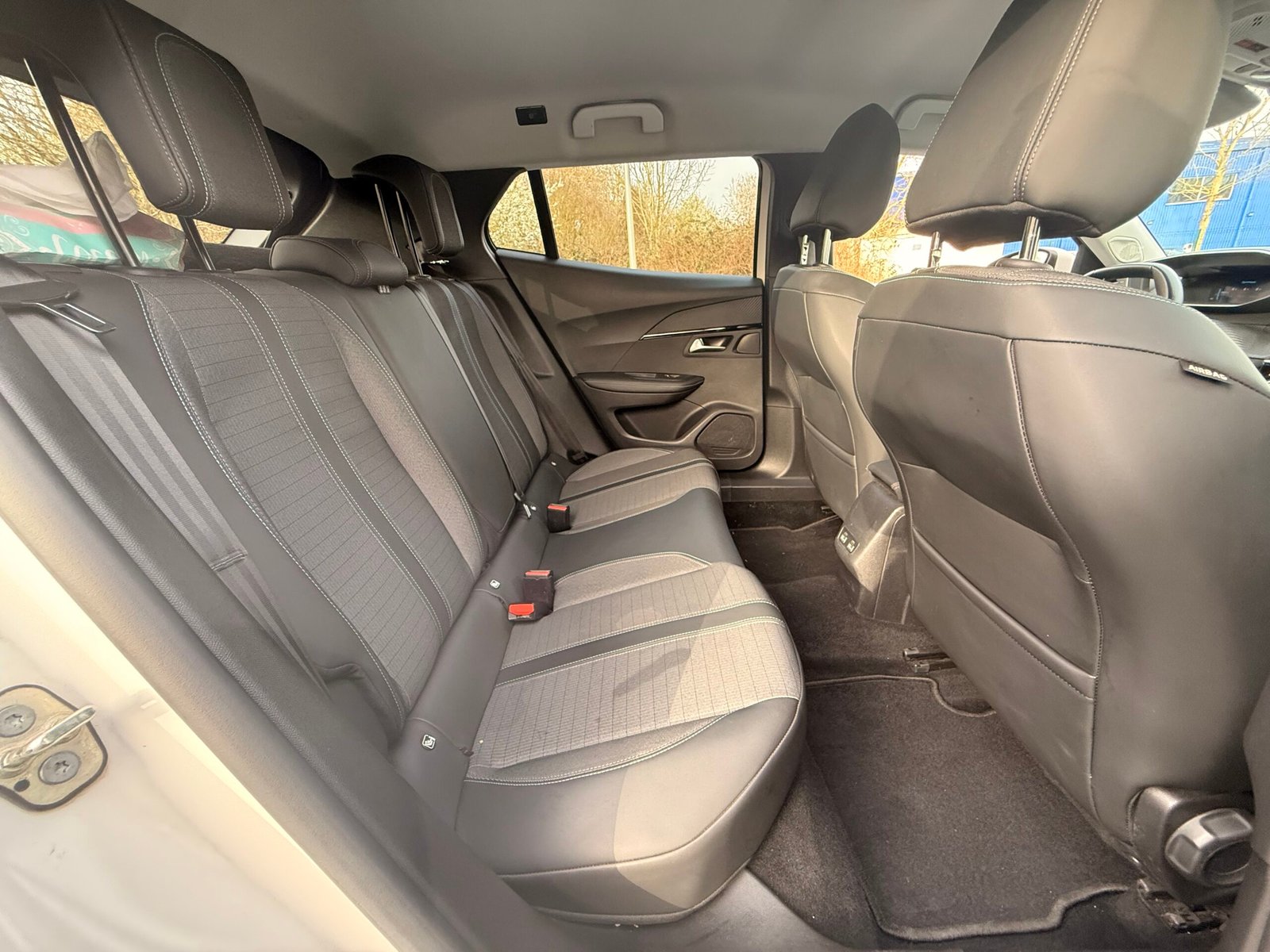 PEUGEOT 2008 II 1.5 BlueHDi 130 cv Boîte auto finition « Allure »