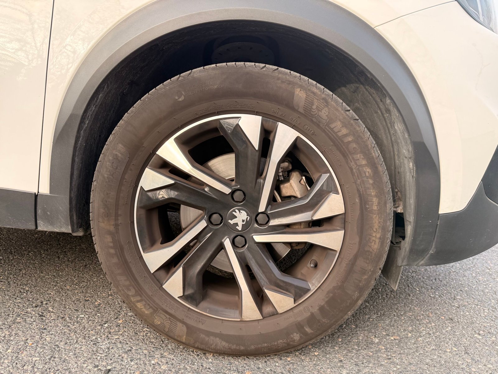 PEUGEOT 2008 II 1.5 BlueHDi 130 cv Boîte auto finition « Allure »