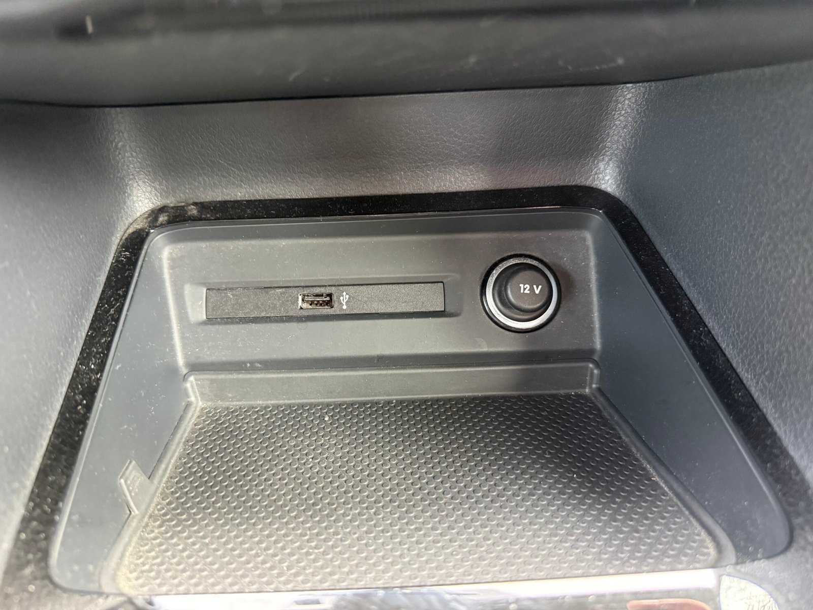 VOLKSWAGEN Golf VII Sportsvan Phase 2 1.0 TSI 115 ch « CONFORTLINE »