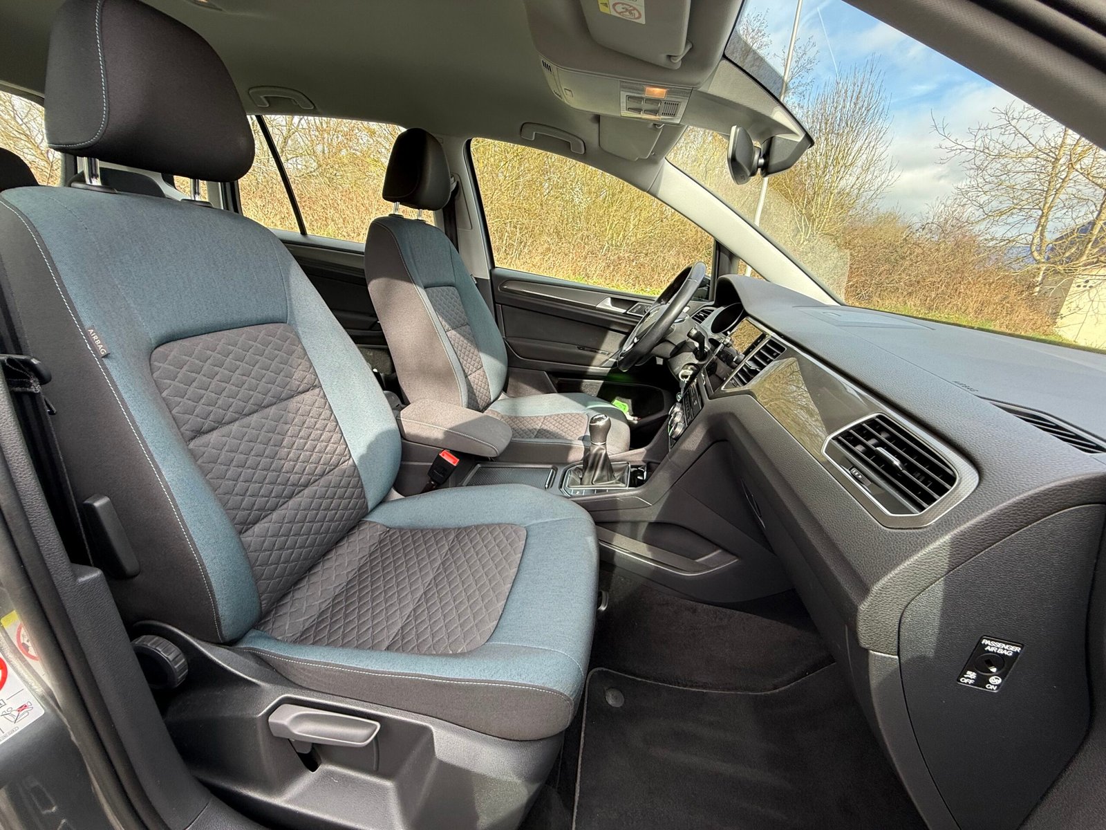 VOLKSWAGEN Golf VII Sportsvan Phase 2 1.0 TSI 115 ch « CONFORTLINE »