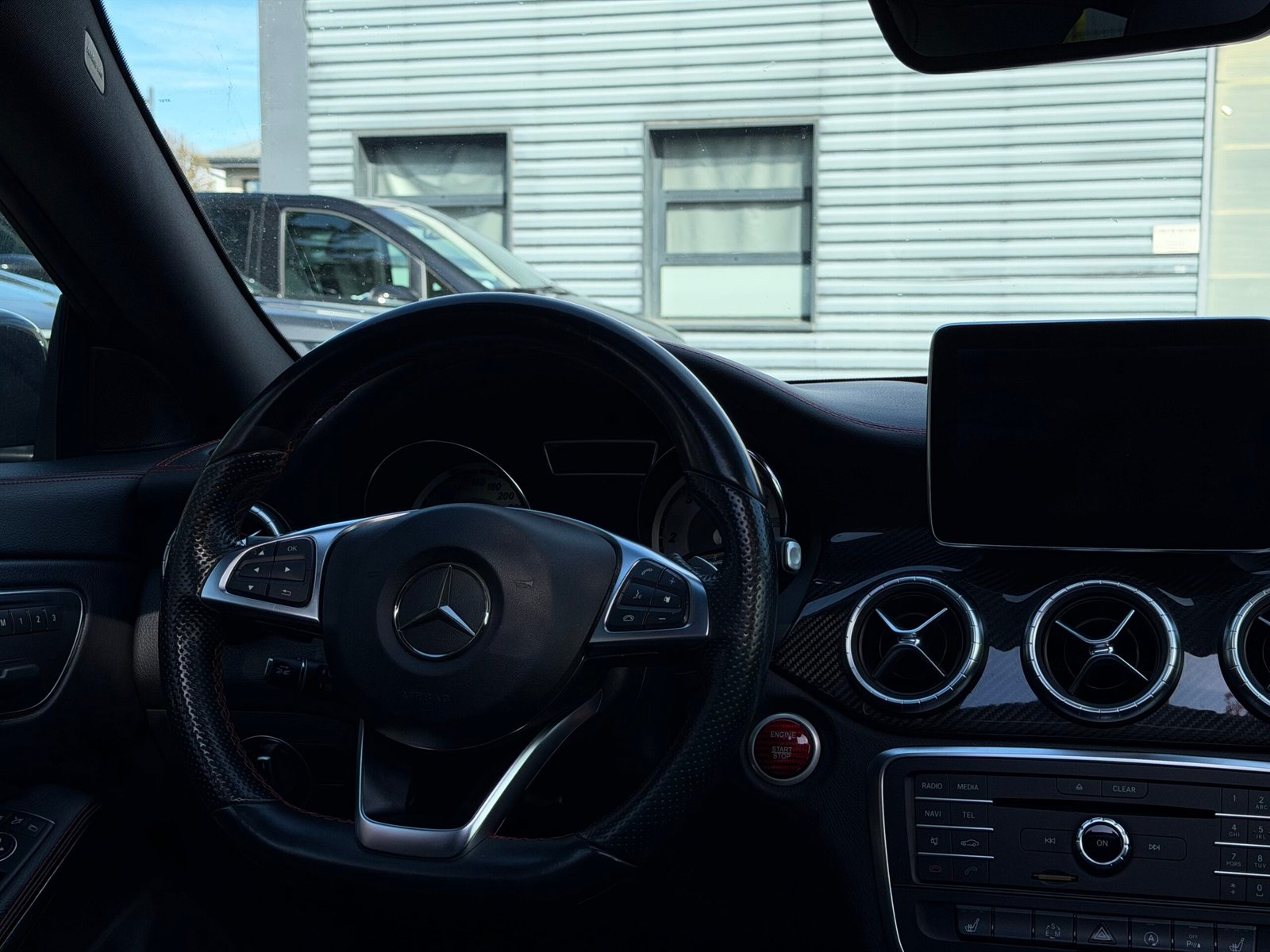 MERCEDES-BENZ Classe CLA Coupé 220 CDi 2.1 CDI 16V 7G-DCT 177 cv Boîte auto PACK-AMG