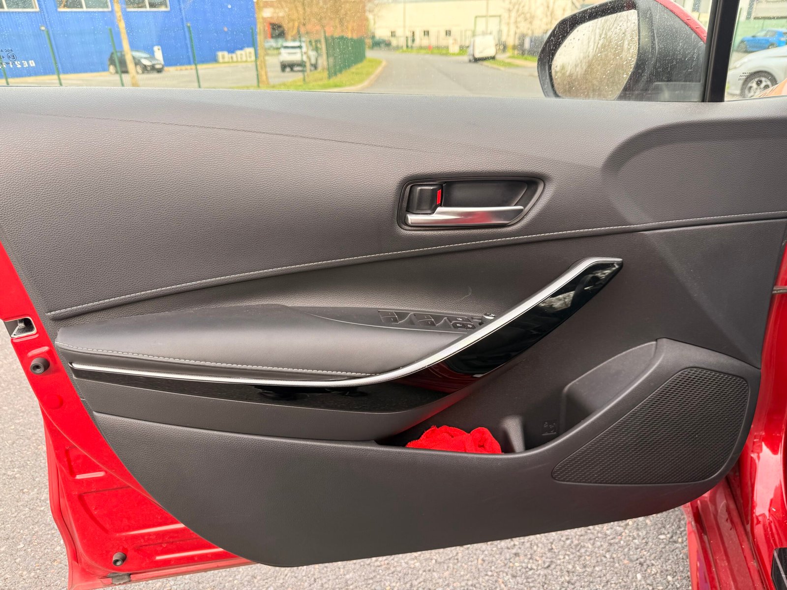 TOYOTA Corolla 1.8 VVT-i GPS 122ch CVT Boîte auto finition « Design »