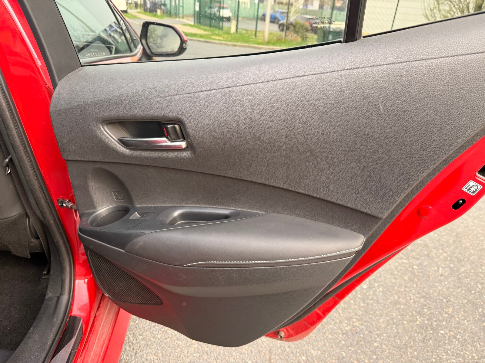 TOYOTA Corolla 1.8 VVT-i GPS 122ch CVT Boîte auto finition « Design »