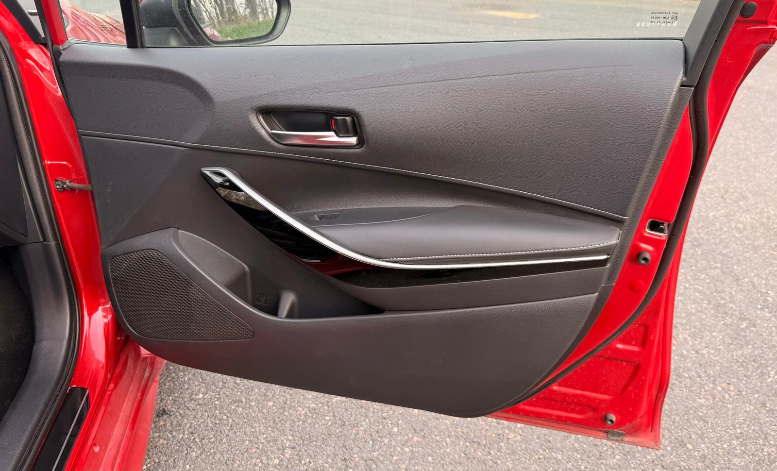 TOYOTA Corolla 1.8 VVT-i GPS 122ch CVT Boîte auto finition « Design »