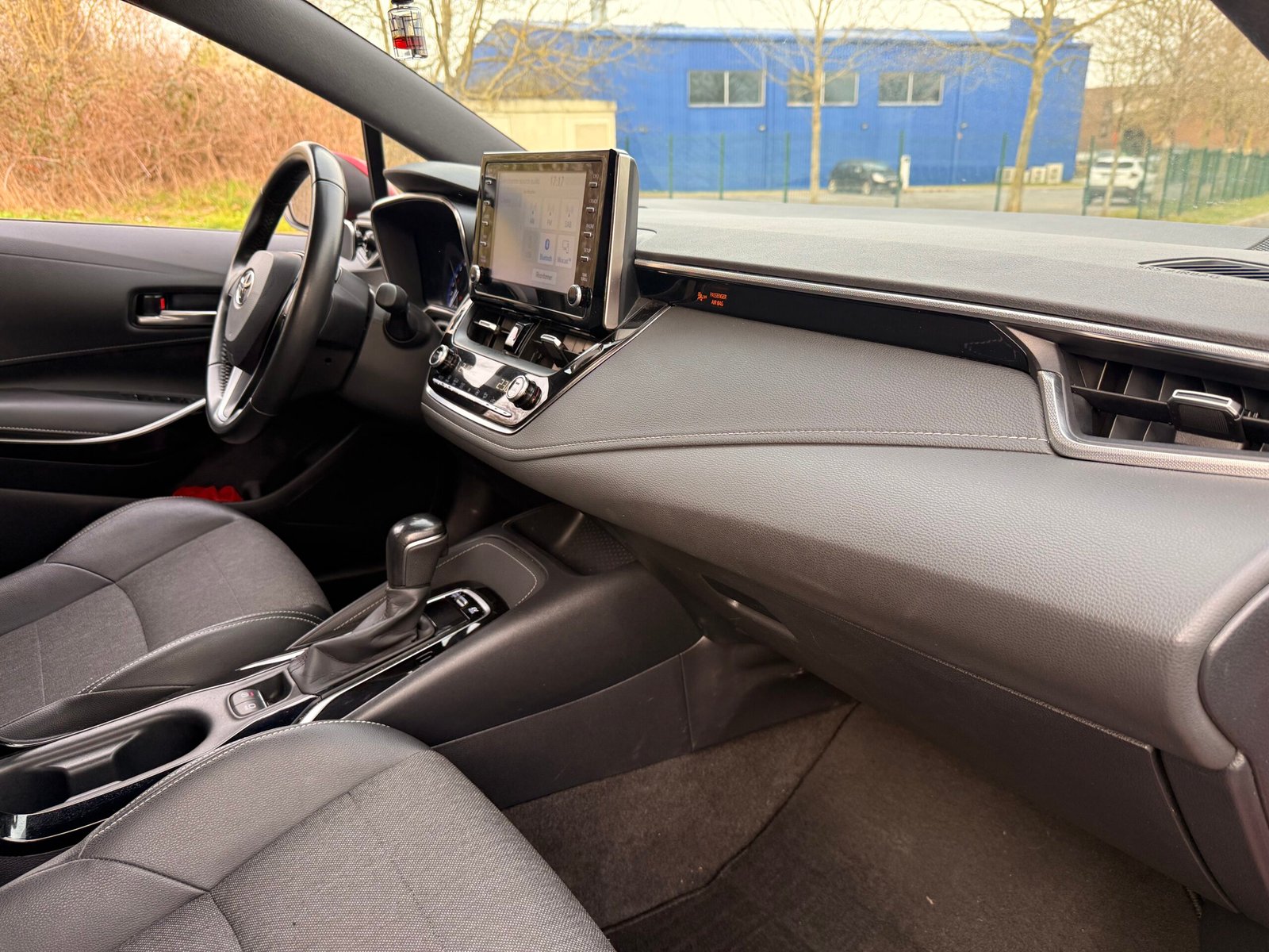 TOYOTA Corolla 1.8 VVT-i GPS 122ch CVT Boîte auto finition « Design »