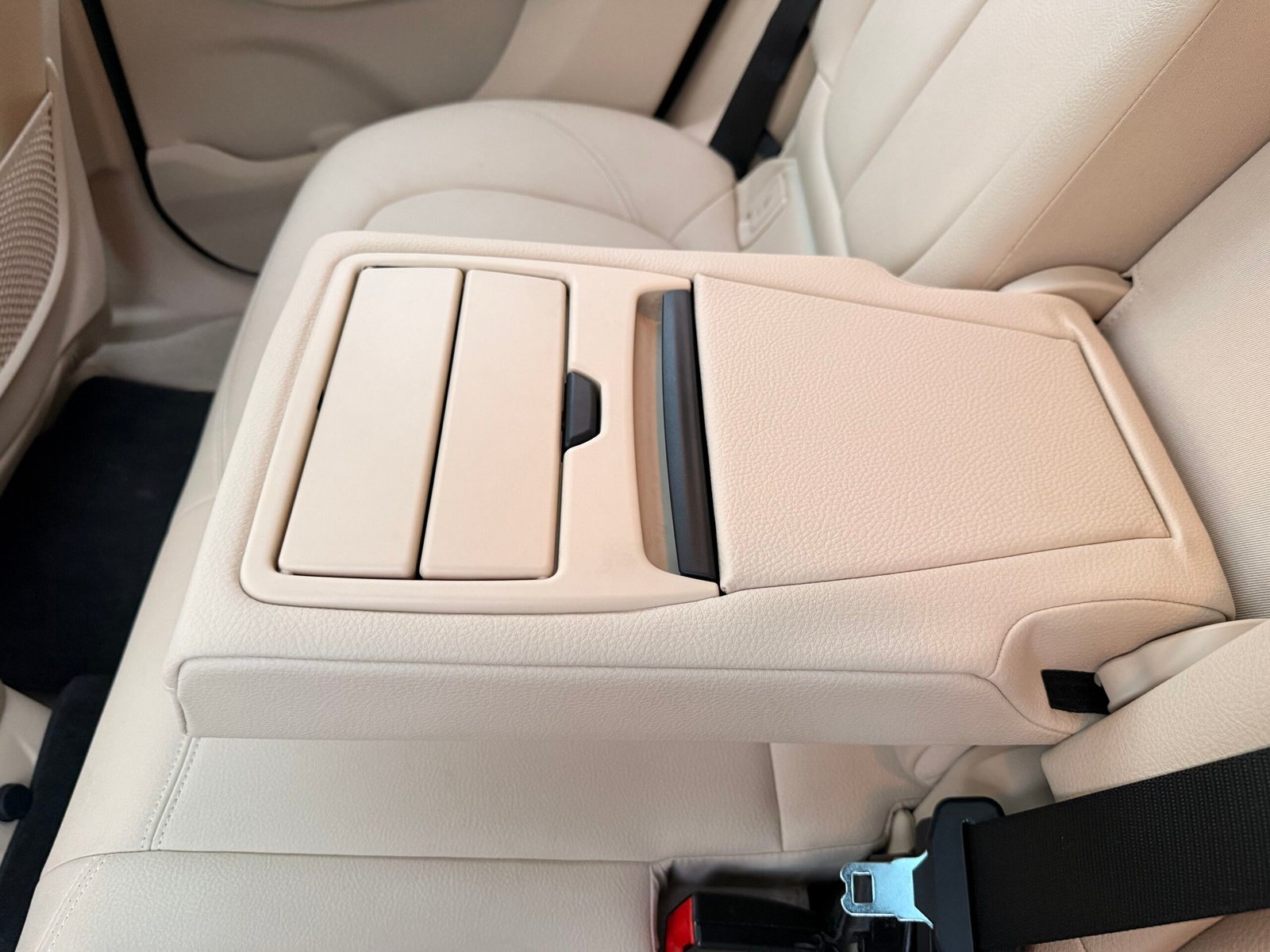 BMW Série 2 (F45) Active Tourer 225xe Hybrid 4×4 Boîte auto