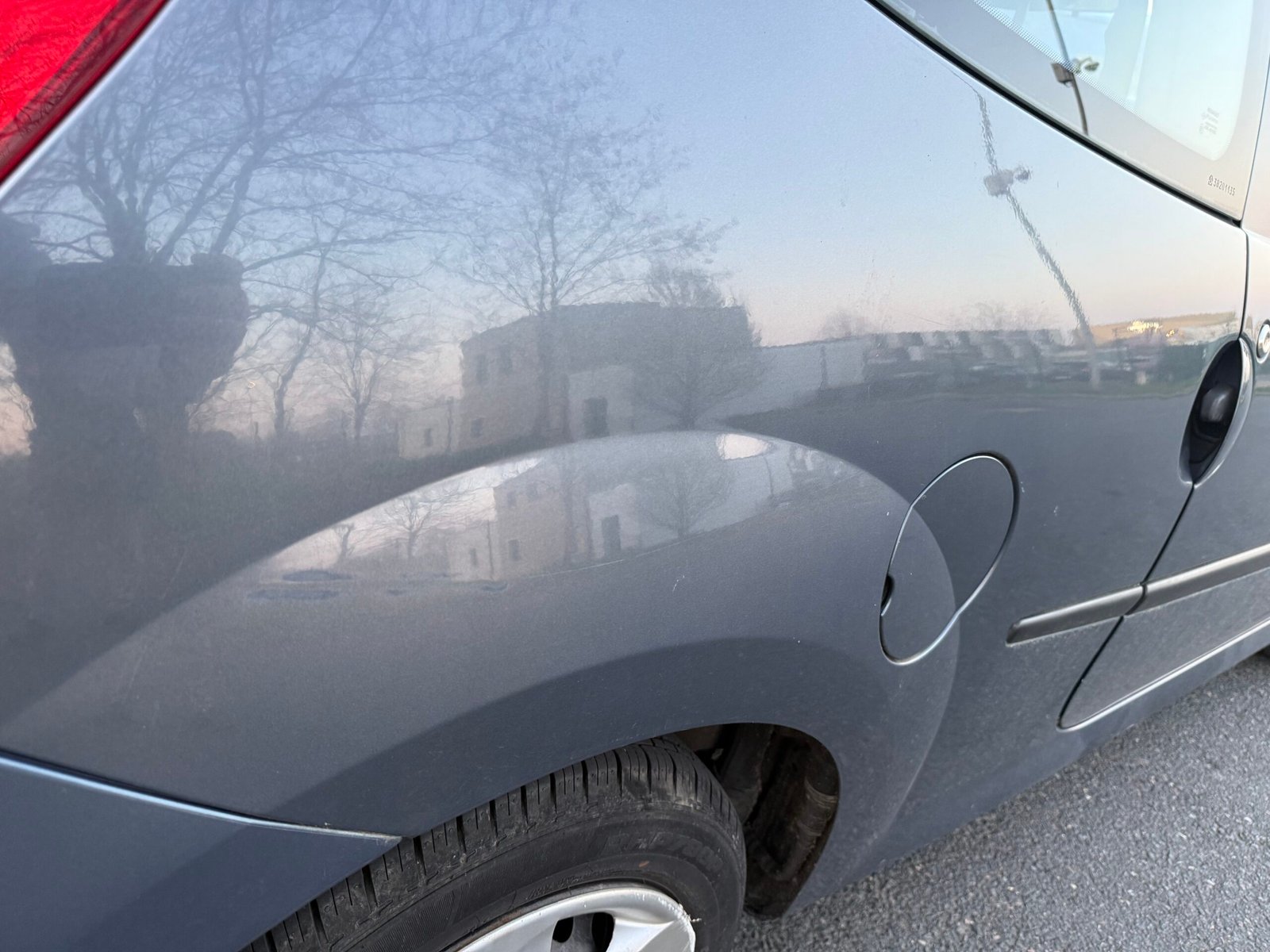 Renault Twingo II (X44) 1.2 i 16V Quickshift 75Ch Boîte Auto