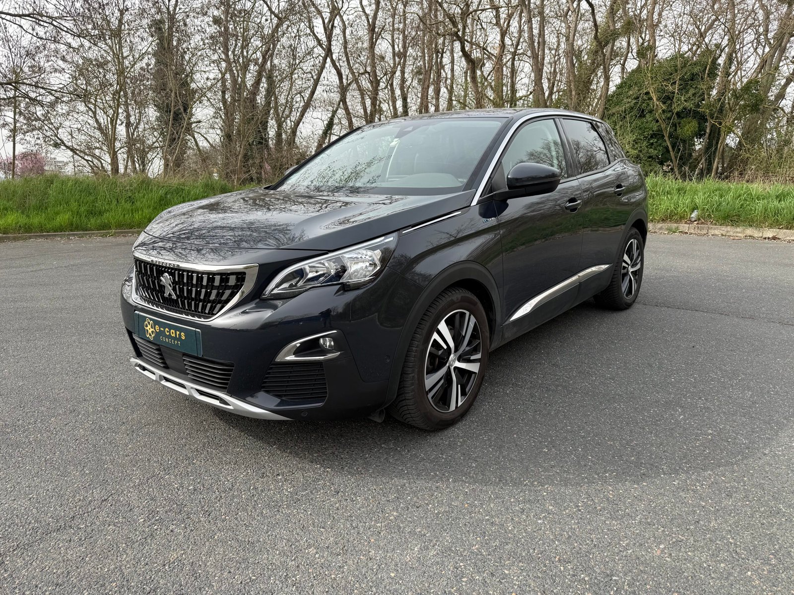 Peugeot 3008 II Phase 2 1.6 THP 225 Hybrid e-EAT 8 finition « Allure pack »