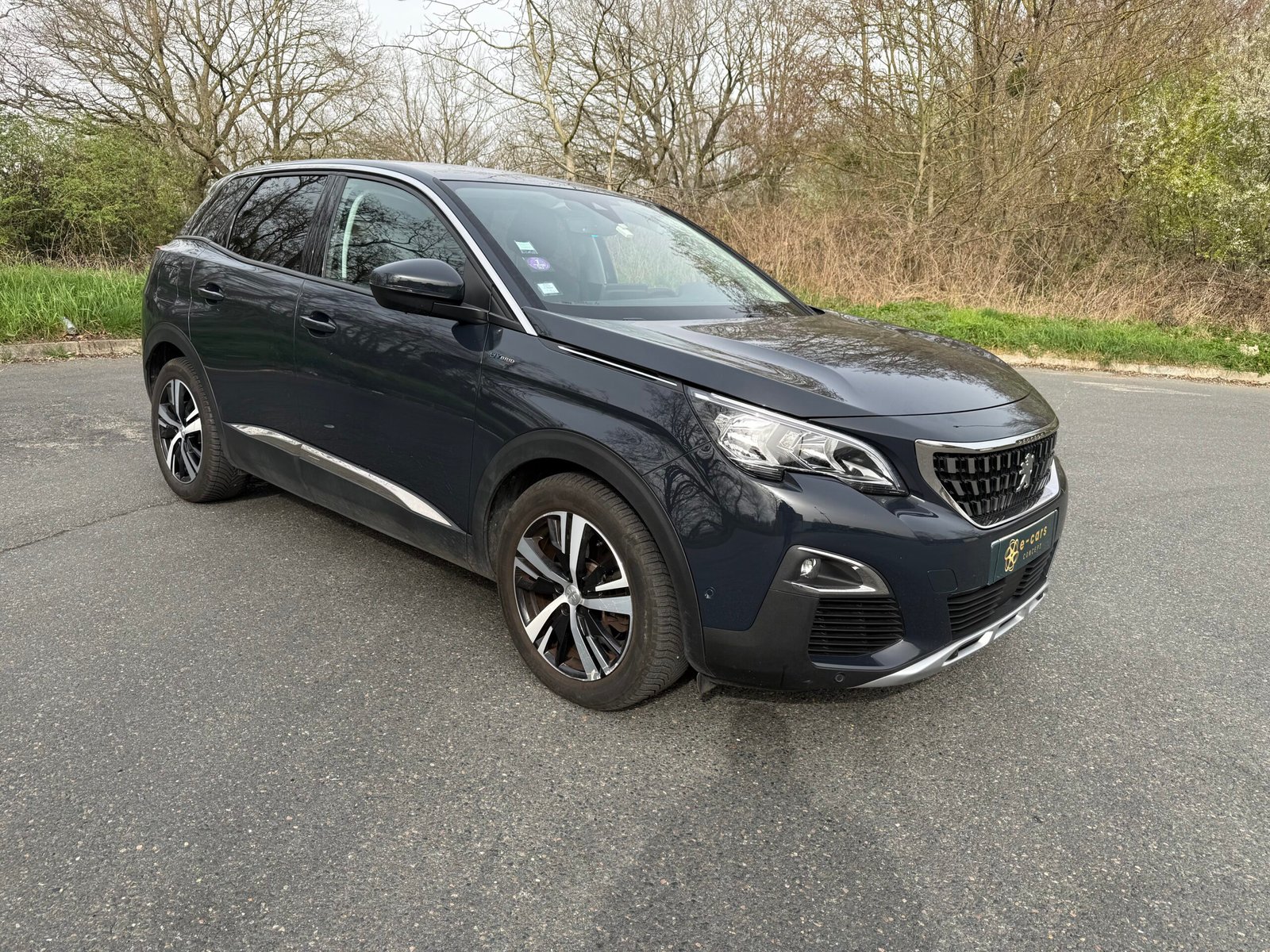 Peugeot 3008 II Phase 2 1.6 THP 225 Hybrid e-EAT 8 finition « Allure pack »