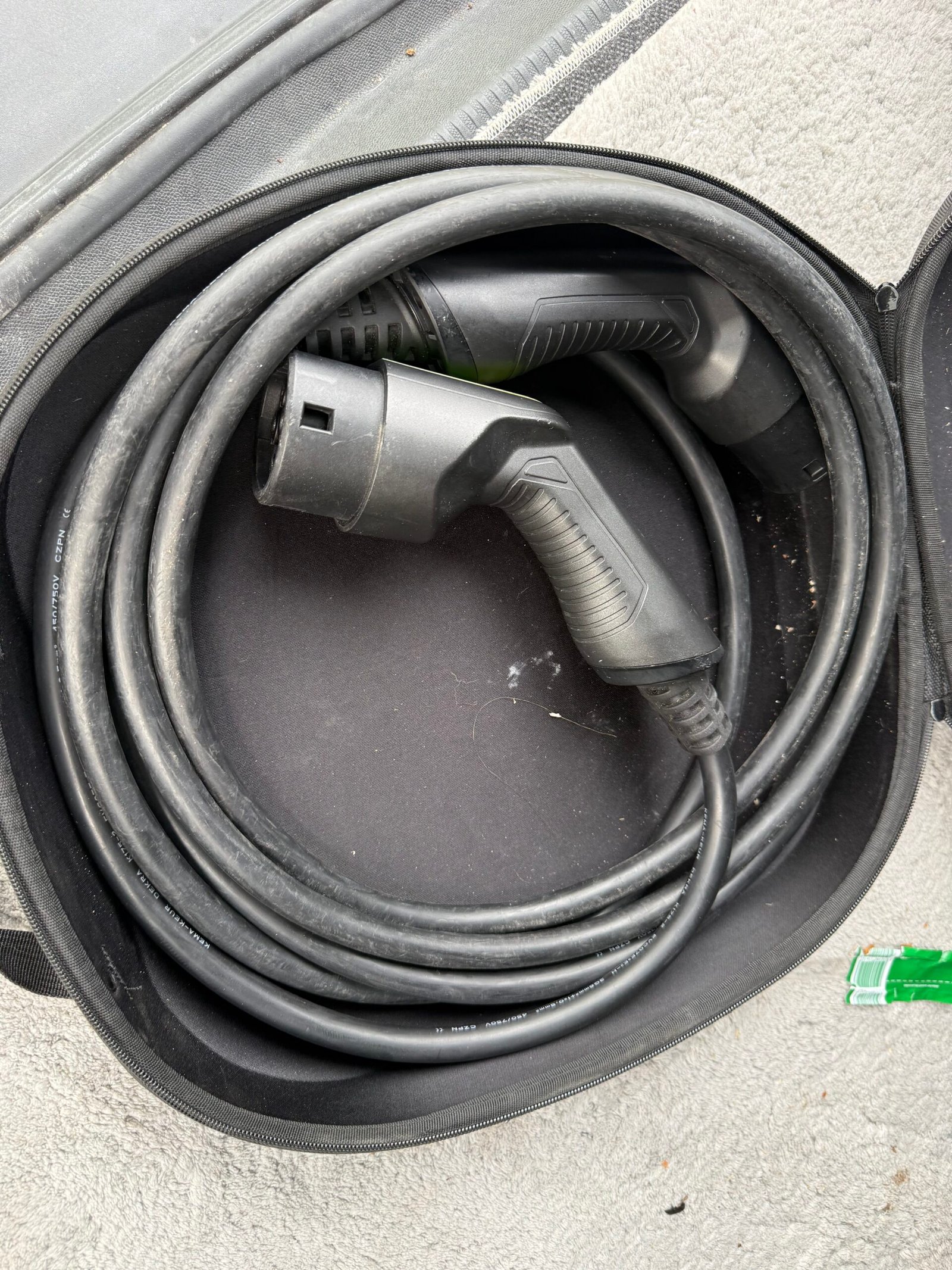 Peugeot 3008 II Phase 2 1.6 THP 225 Hybrid e-EAT 8 finition « Allure pack »