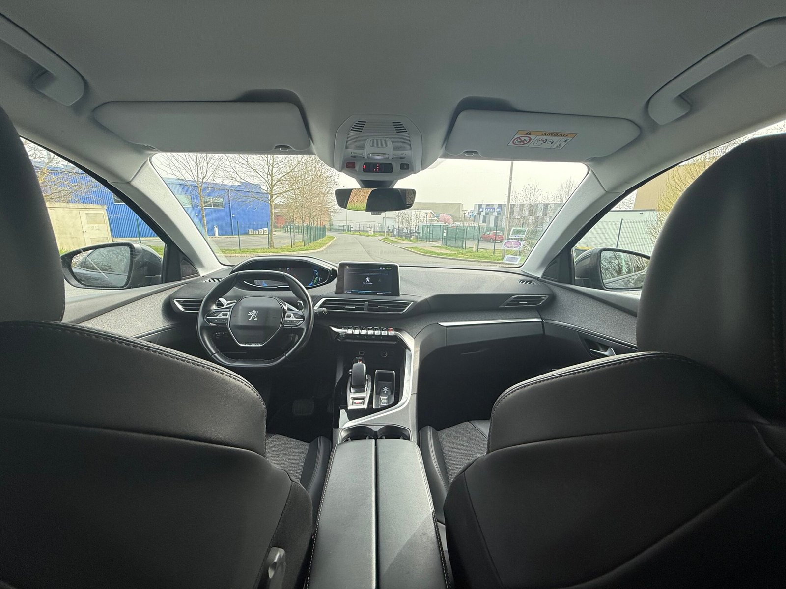 Peugeot 3008 II Phase 2 1.6 THP 225 Hybrid e-EAT 8 finition « Allure pack »