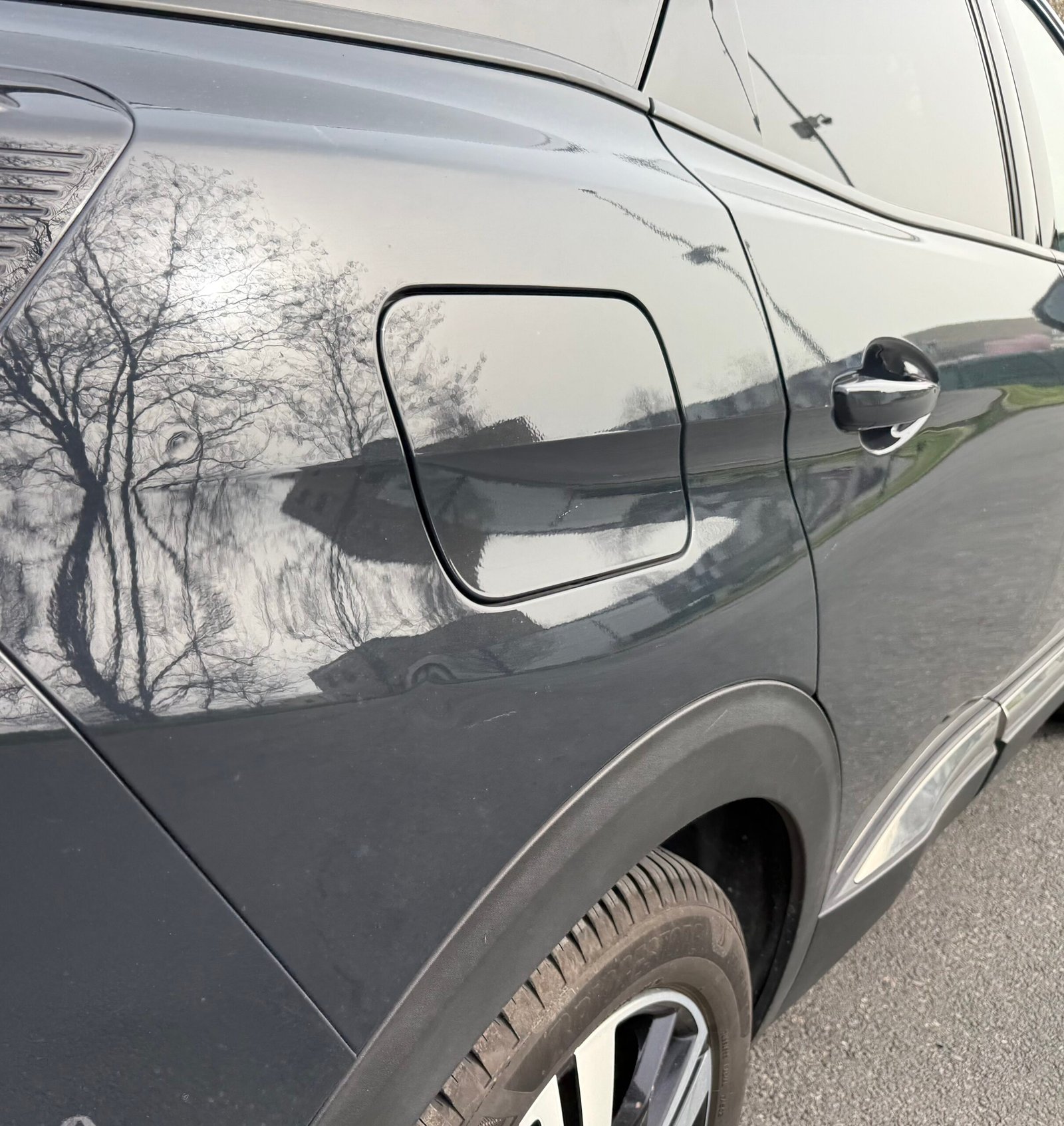 Peugeot 3008 II Phase 2 1.6 THP 225 Hybrid e-EAT 8 finition « Allure pack »