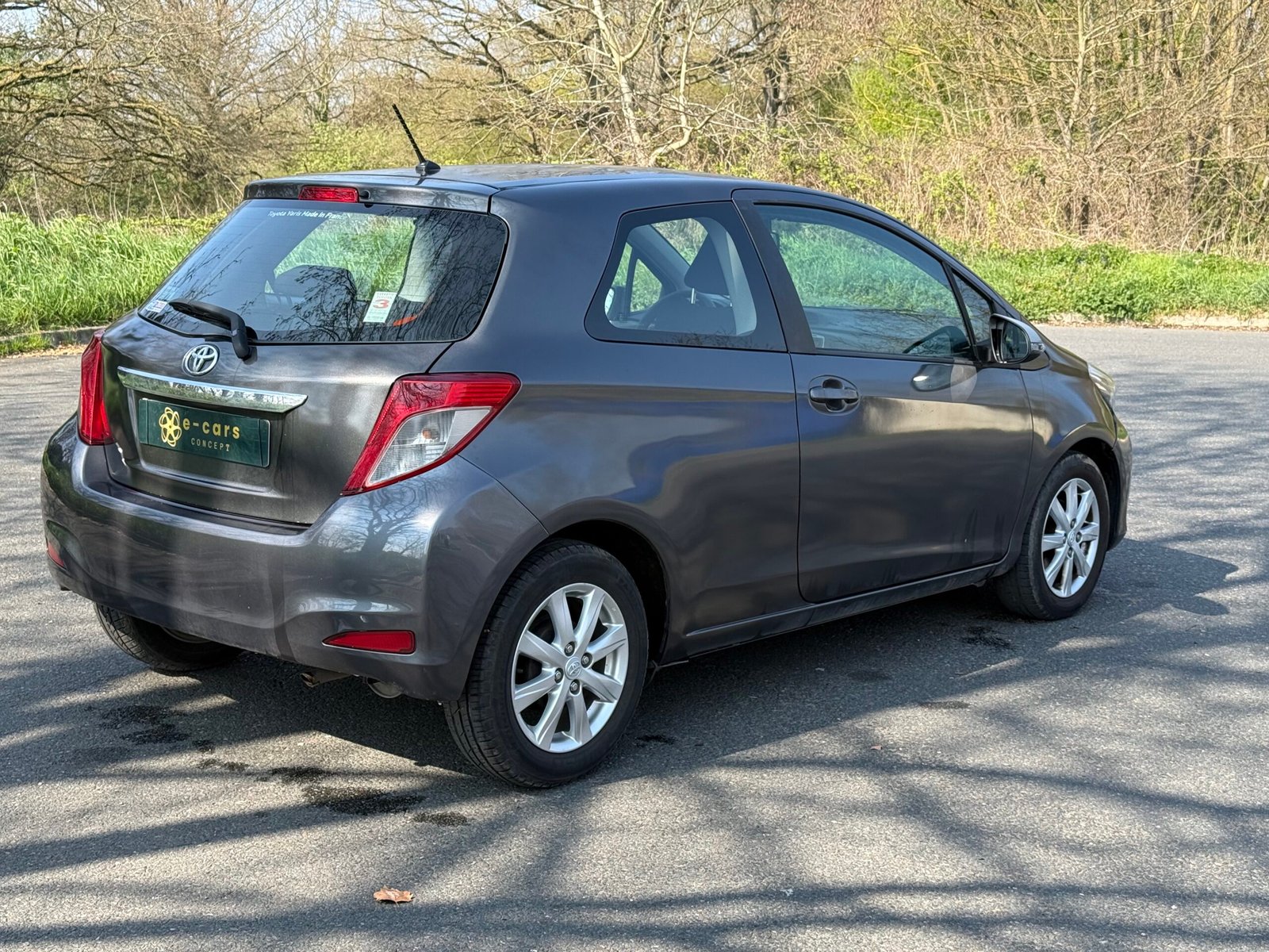 TOYOTA Yaris (3) 1.0 VVT-i 69Ch « finition tendance »