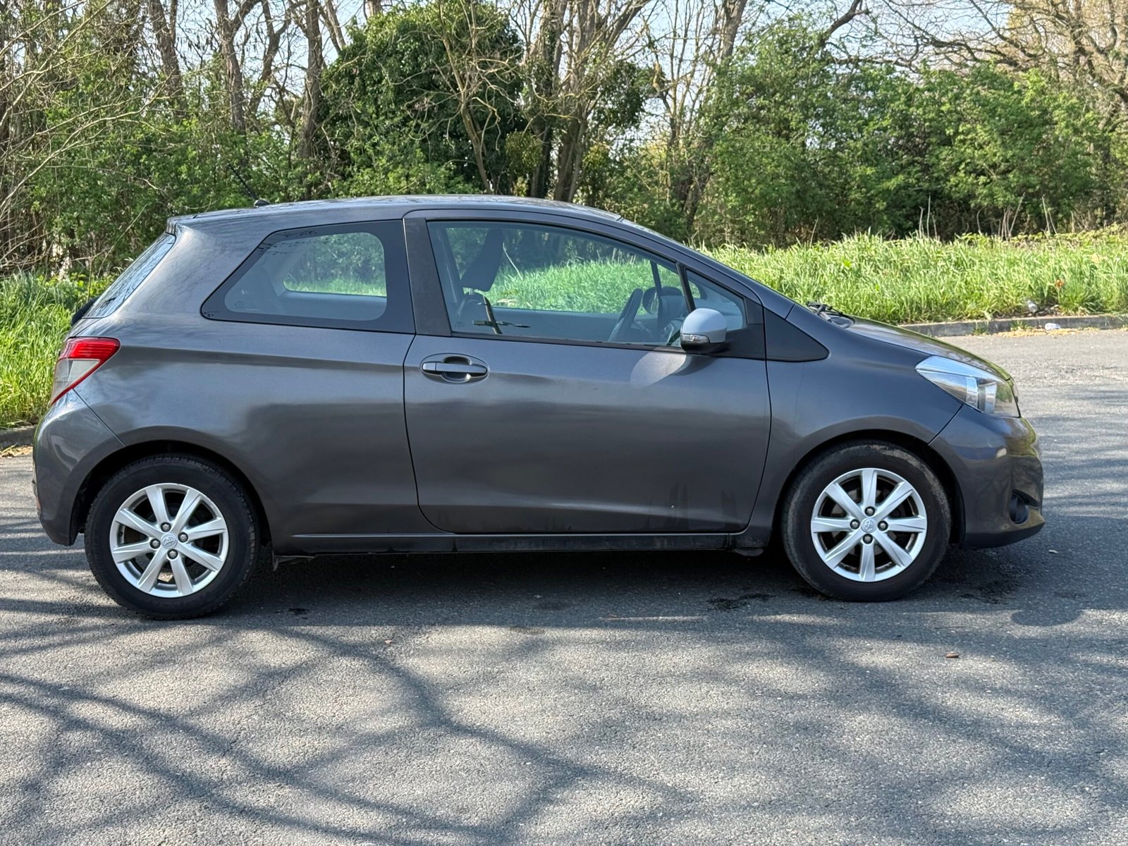 TOYOTA Yaris (3) 1.0 VVT-i 69Ch « finition tendance »