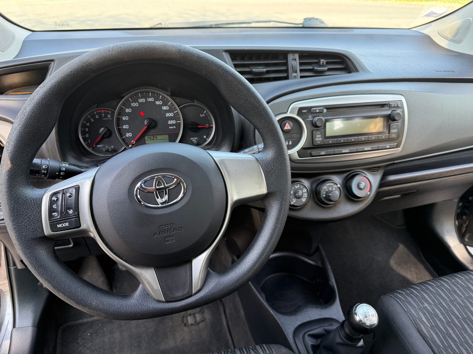 TOYOTA Yaris (3) 1.0 VVT-i 69Ch « finition tendance »