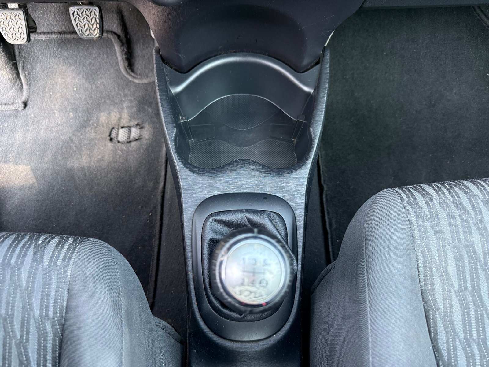 TOYOTA Yaris (3) 1.0 VVT-i 69Ch « finition tendance »