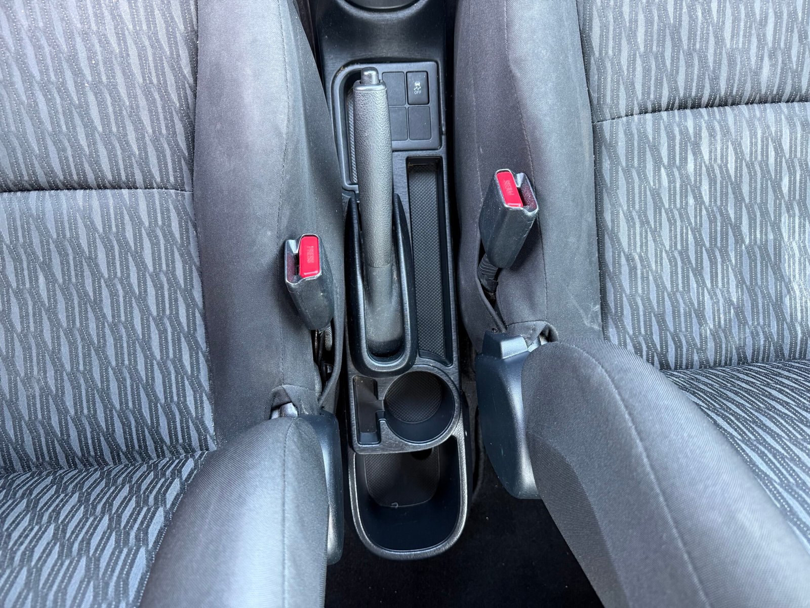 TOYOTA Yaris (3) 1.0 VVT-i 69Ch « finition tendance »