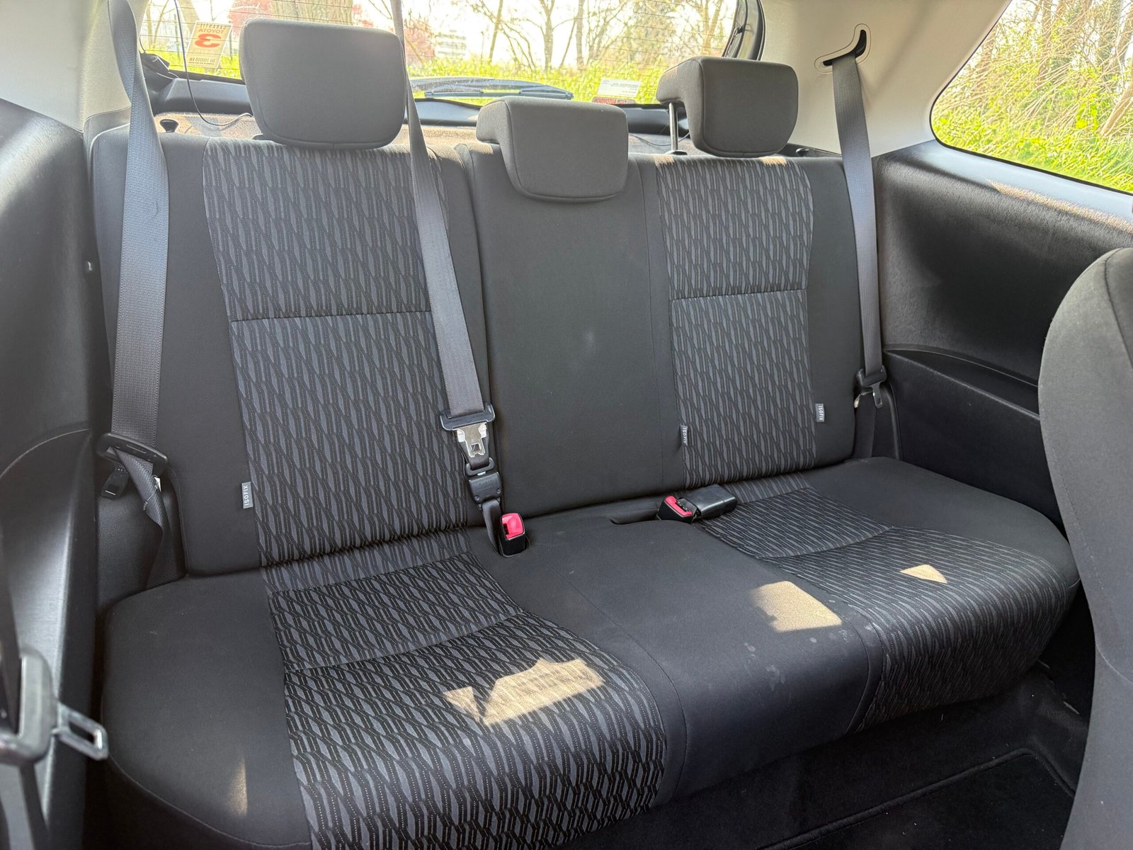 TOYOTA Yaris (3) 1.0 VVT-i 69Ch « finition tendance »