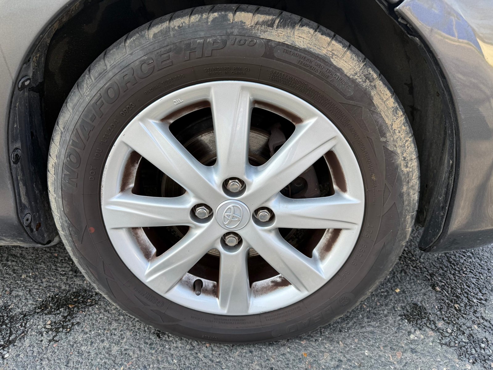 TOYOTA Yaris (3) 1.0 VVT-i 69Ch « finition tendance »