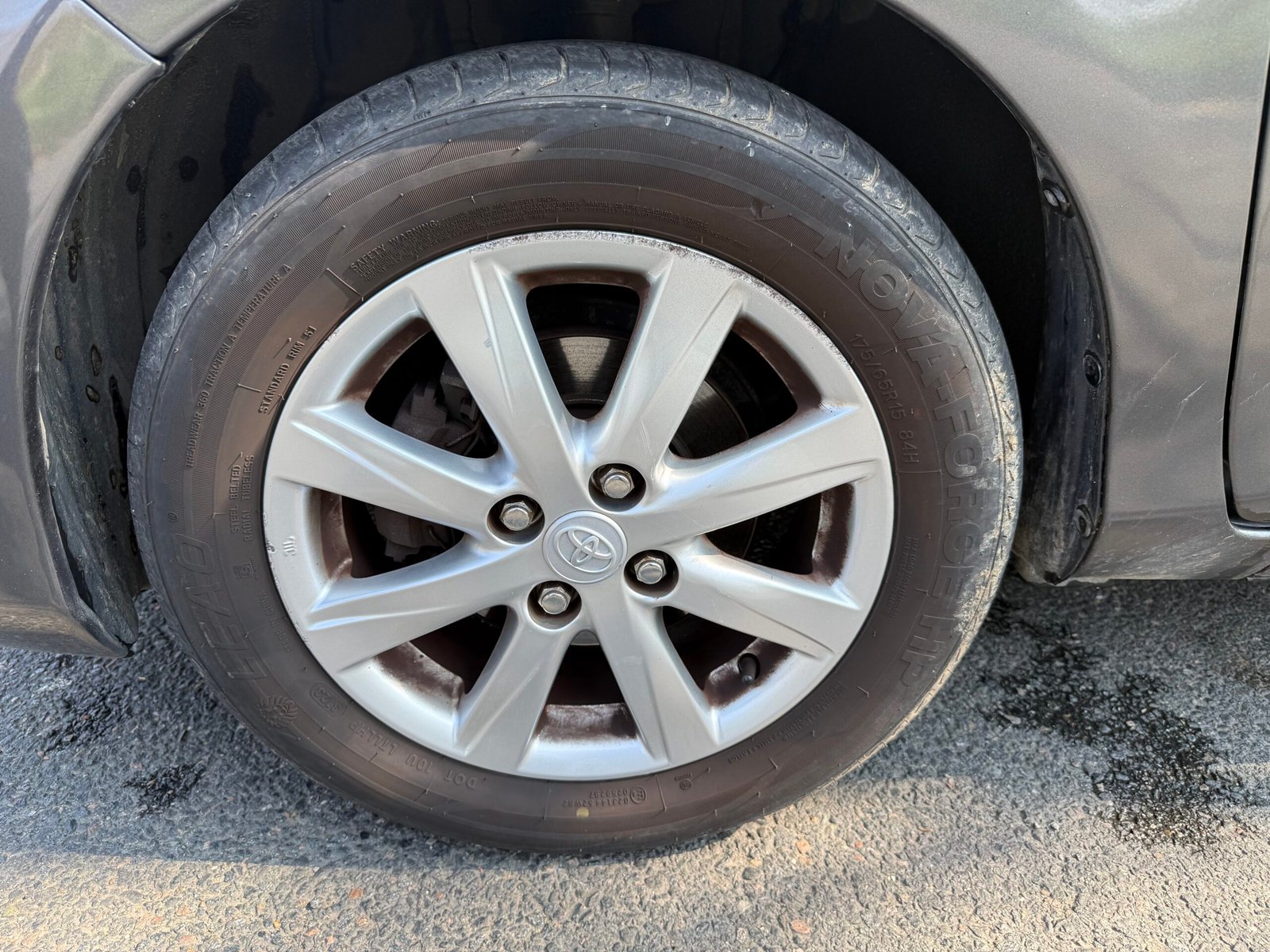 TOYOTA Yaris (3) 1.0 VVT-i 69Ch « finition tendance »