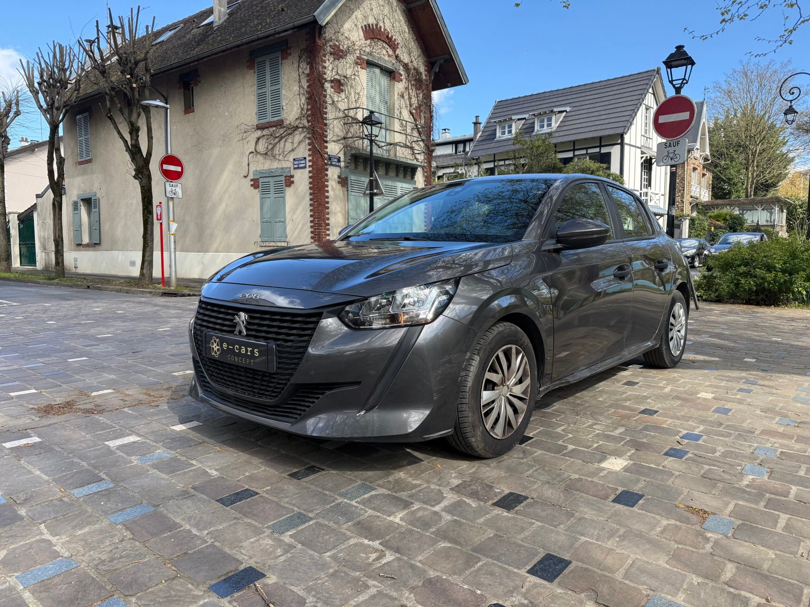 Peugeot 208 II (2) 1.2 PureTech 75Ch “Active Business” Société