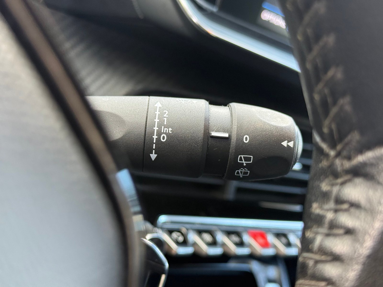 Peugeot 208 II (2) 1.2 PureTech 75Ch “Active Business” Société