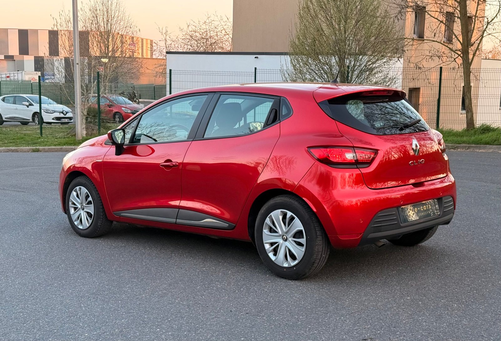 RENAULT Clio IV 5 Portes Phase 2 0.9 TCe 75 cv / Première main