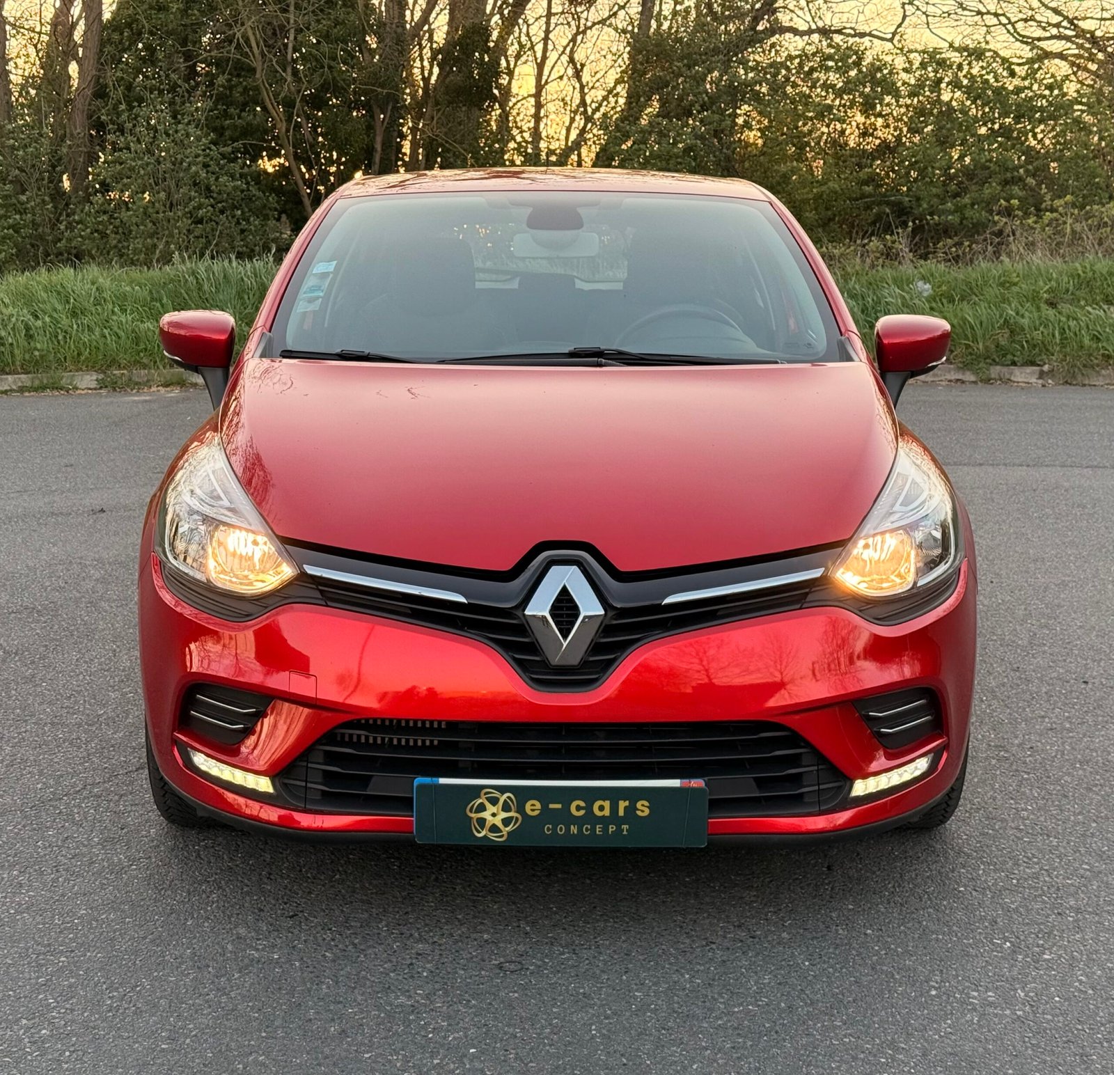RENAULT Clio IV 5 Portes Phase 2 0.9 TCe 75 cv / Première main