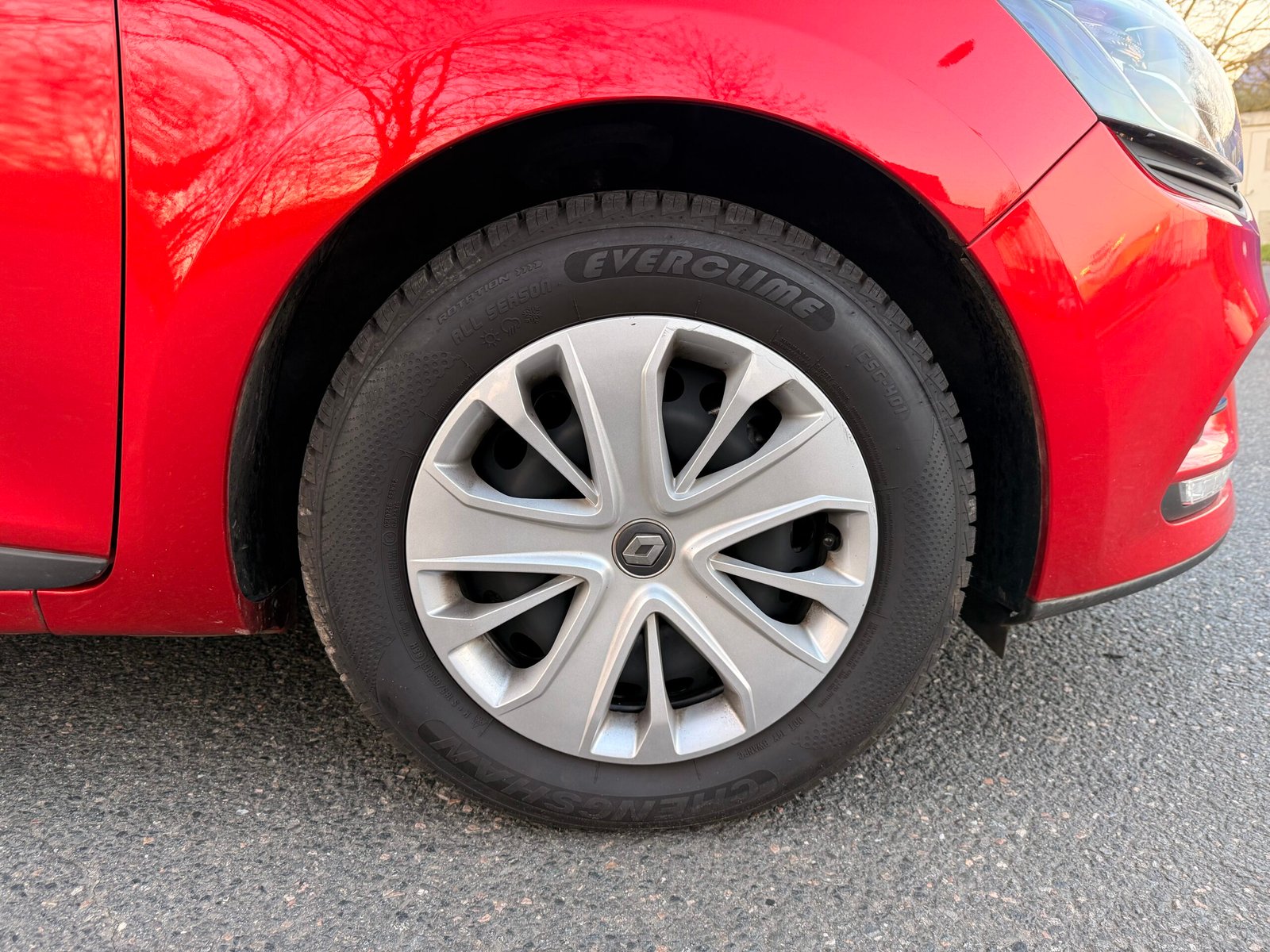 RENAULT Clio IV 5 Portes Phase 2 0.9 TCe 75 cv / Première main