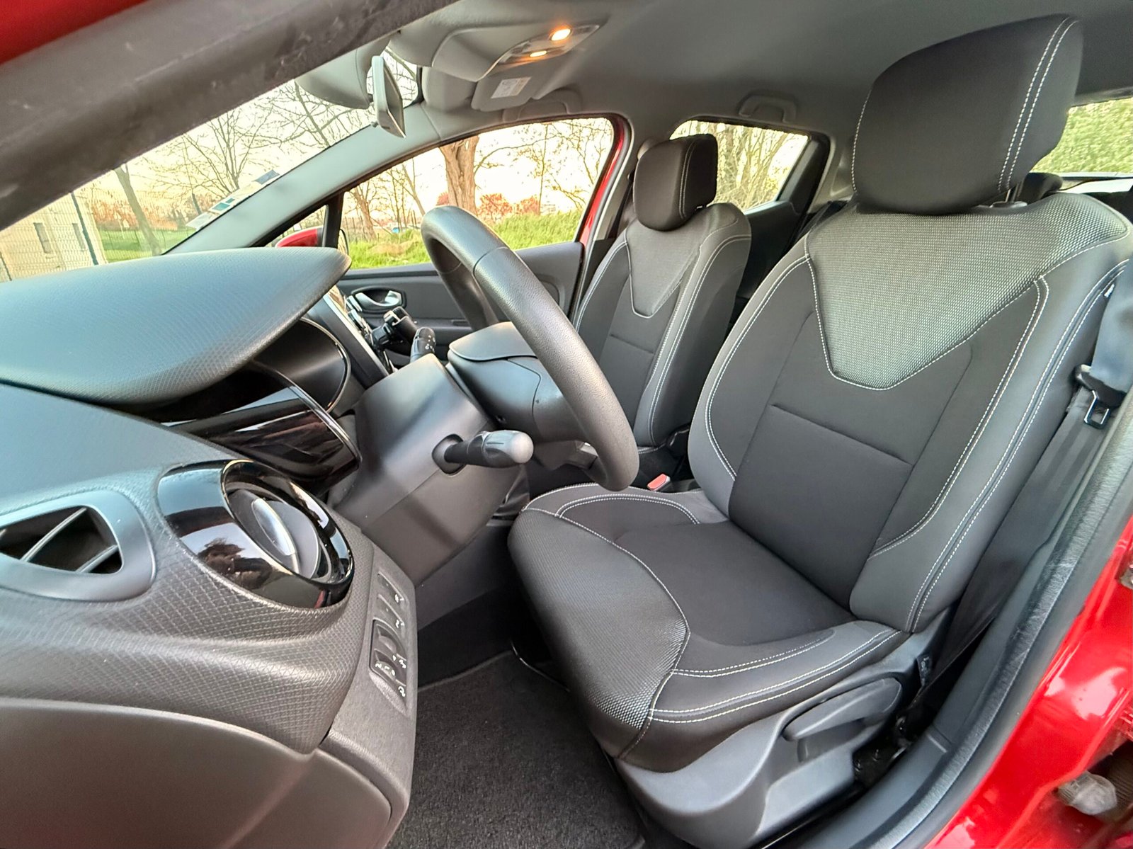 RENAULT Clio IV 5 Portes Phase 2 0.9 TCe 75 cv / Première main