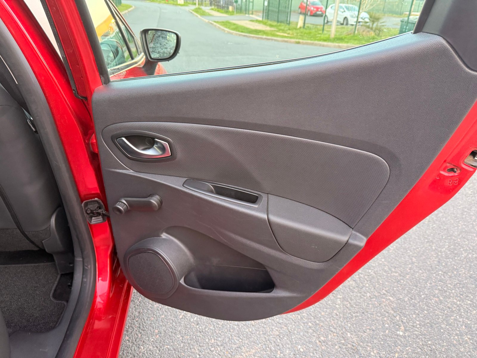 RENAULT Clio IV 5 Portes Phase 2 0.9 TCe 75 cv / Première main