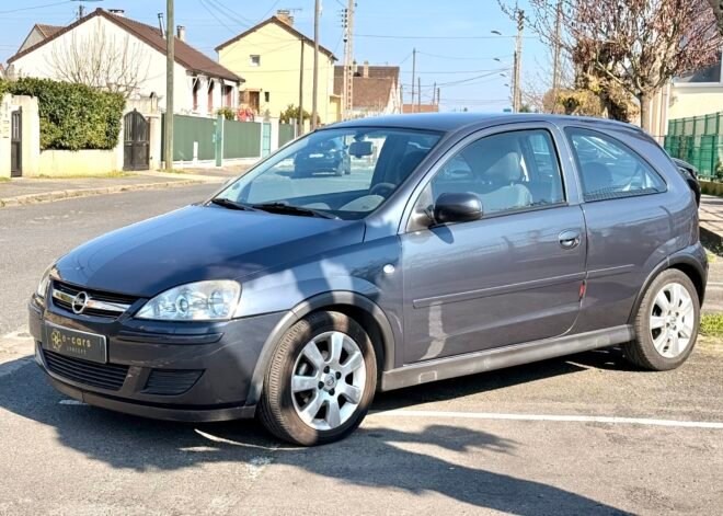 Opel corsa coupé phase 2 1.2I twinsport 80 ch