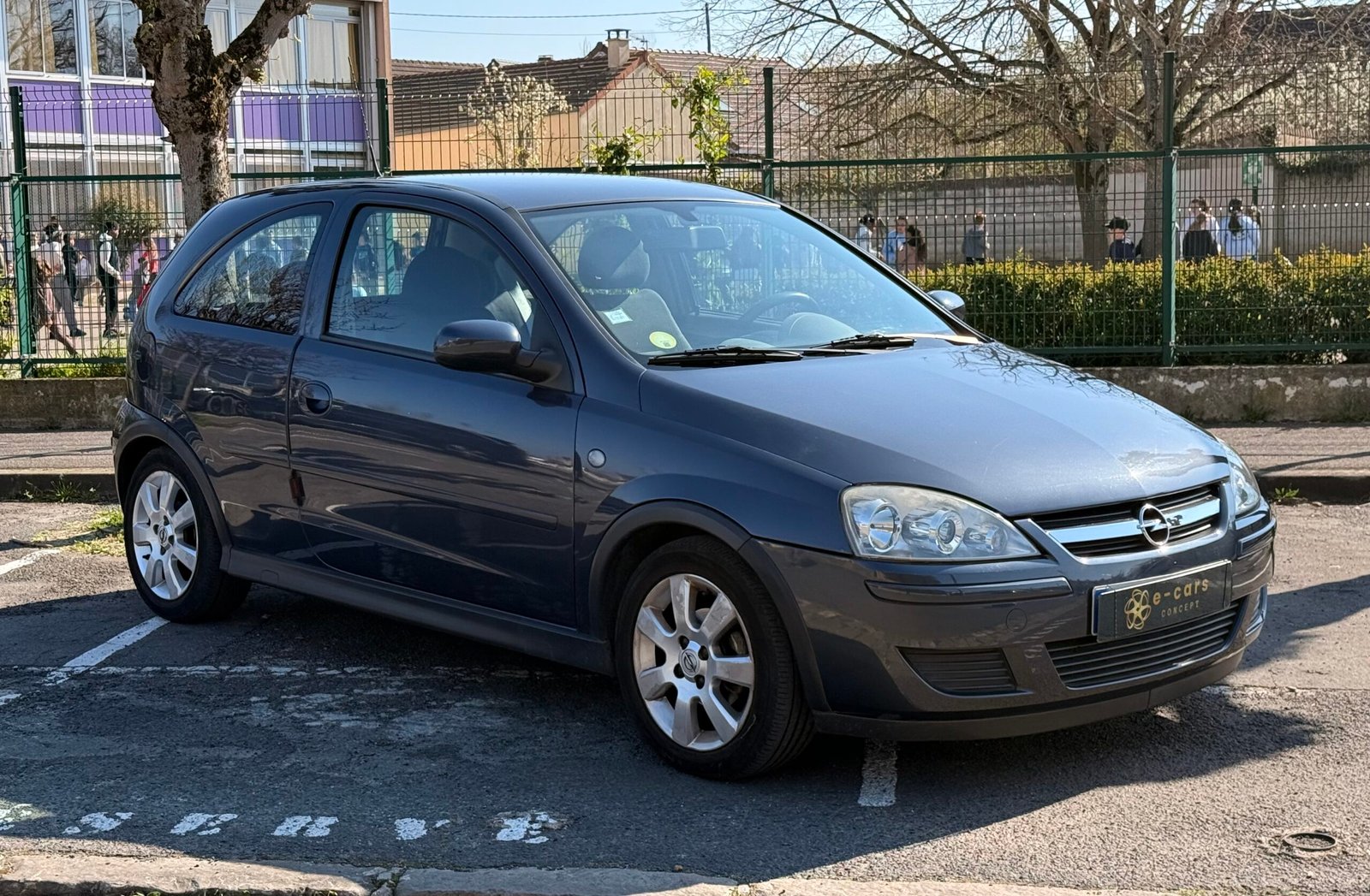 Opel corsa coupé phase 2 1.2I twinsport 80 ch