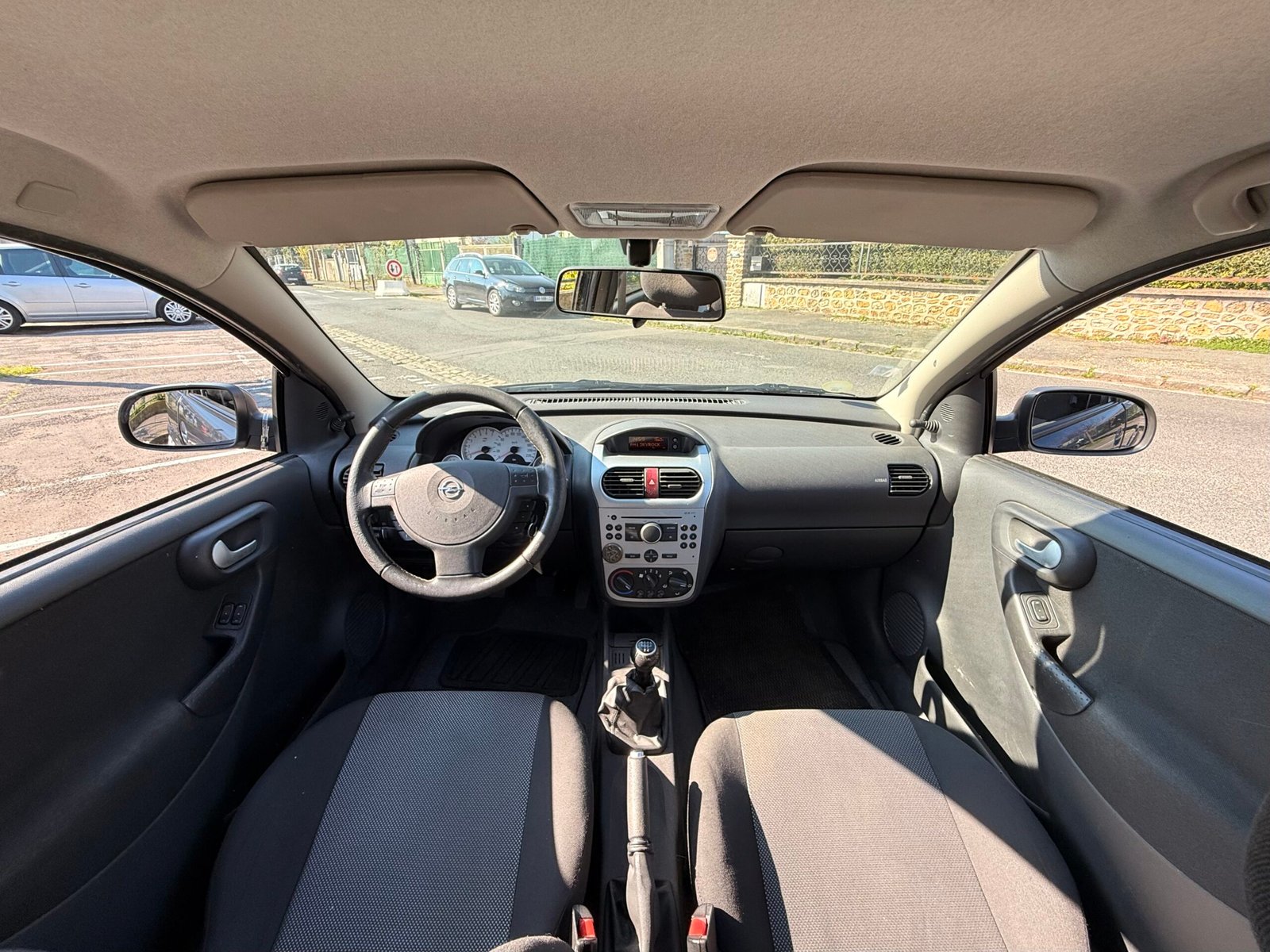 Opel corsa coupé phase 2 1.2I twinsport 80 ch