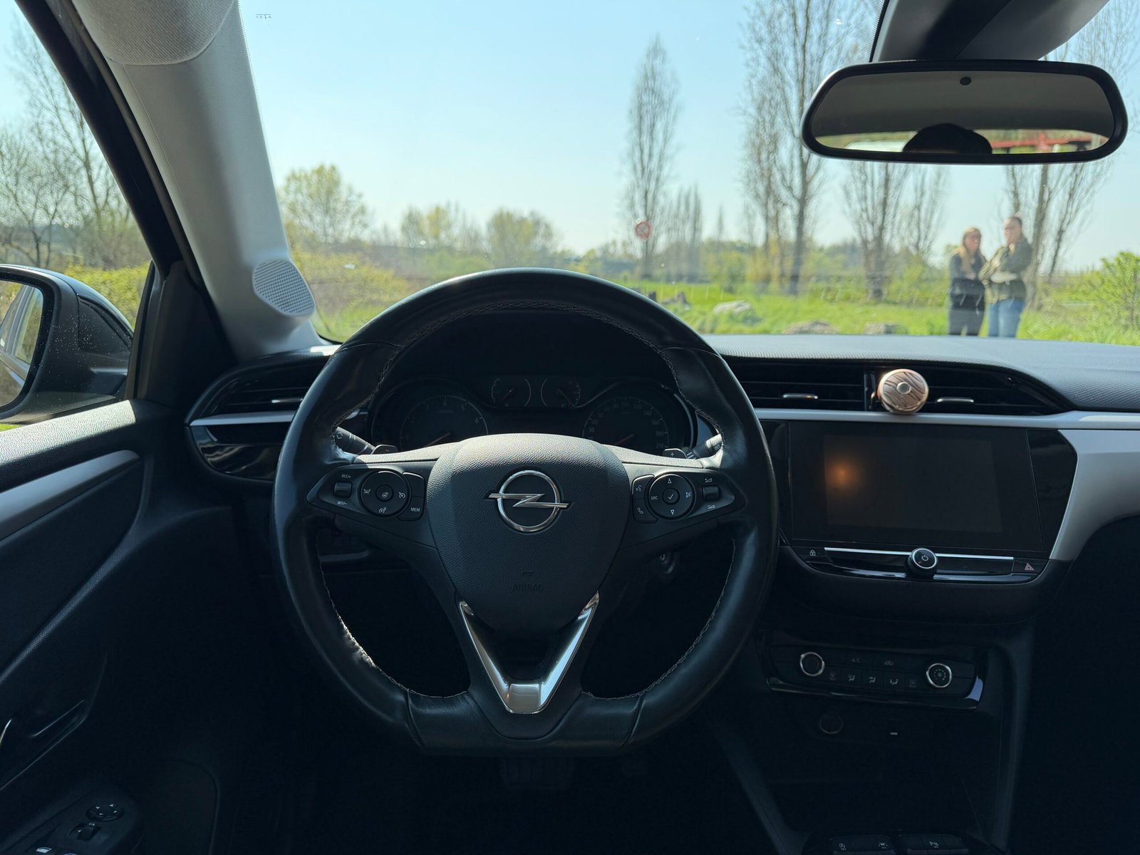 Opel Corsa 1,2 essence AUTOMATIQUE 100ch