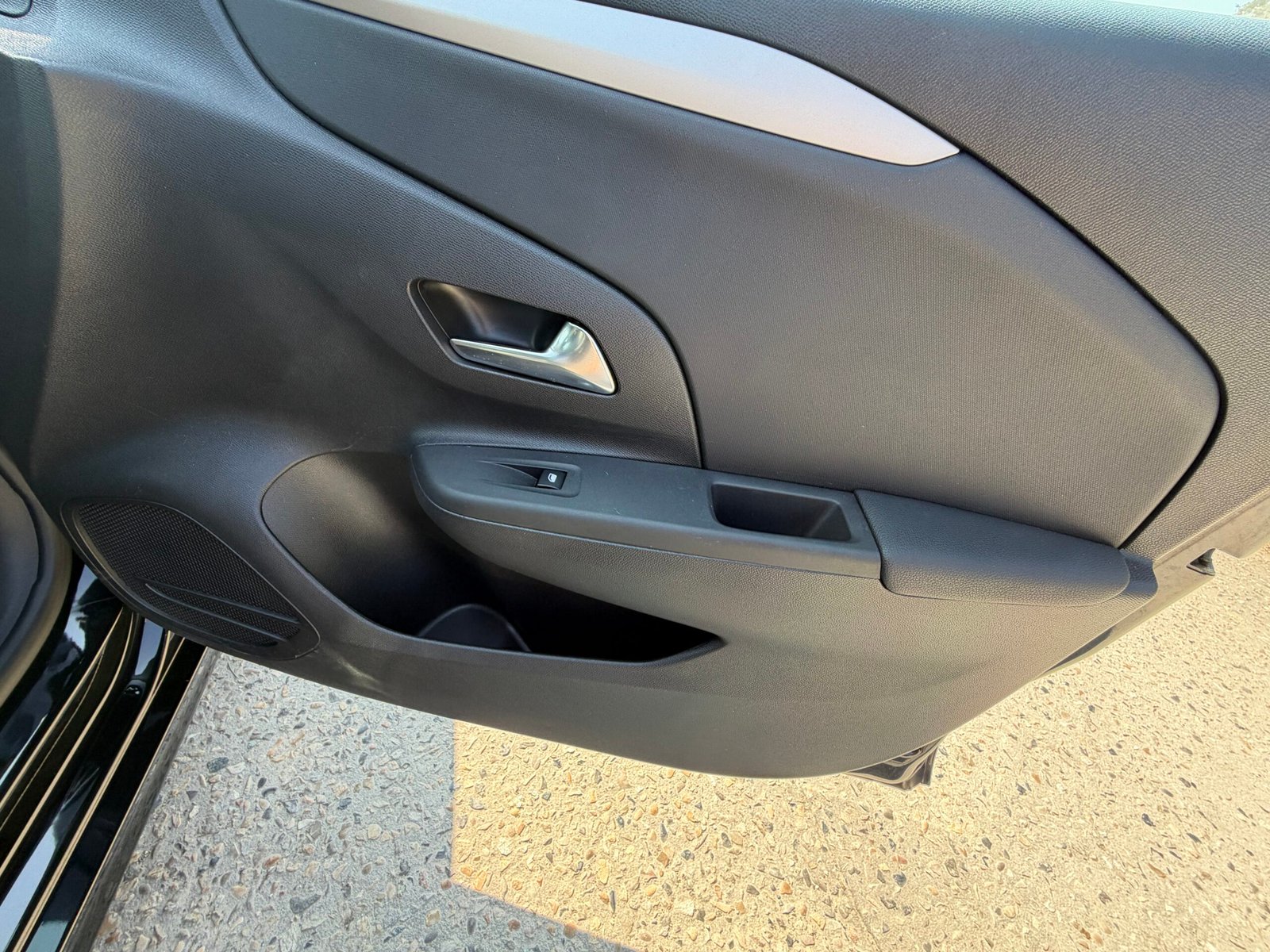 Opel Corsa 1,2 essence AUTOMATIQUE 100ch