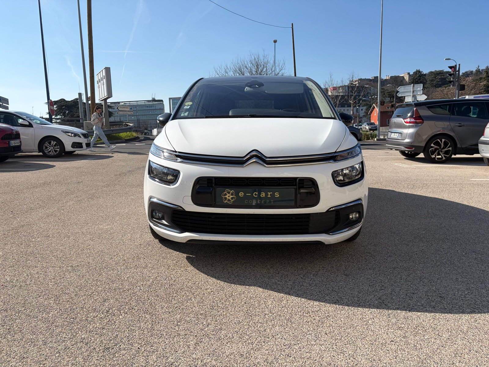 Citroën c4 Picasso 1,2 THP boîte automatique finition feel suivi constructeur 130ch