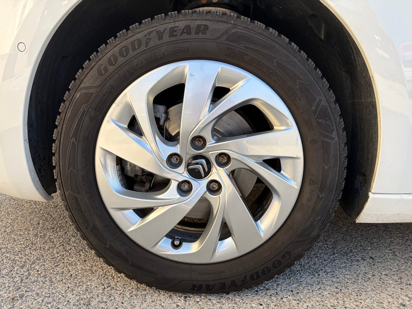 Citroën c4 Picasso 1,2 THP boîte automatique finition feel suivi constructeur 130ch