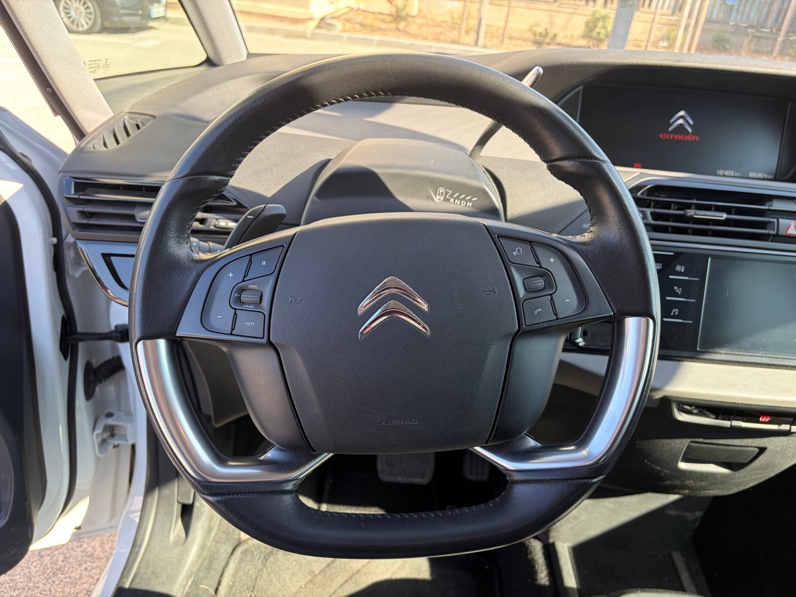 Citroën c4 Picasso 1,2 THP boîte automatique finition feel suivi constructeur 130ch