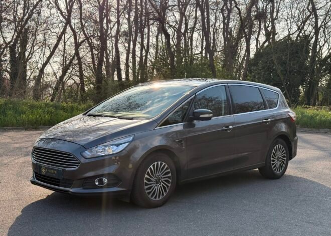 FORD S-Max II 2.0 EcoBlue S&S 150 cv / finition Titanium
