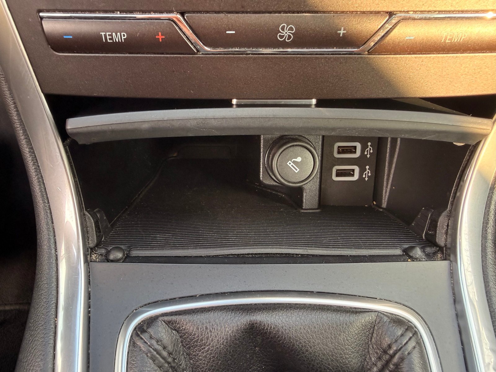 FORD S-Max II 2.0 EcoBlue S&S 150 cv / finition Titanium