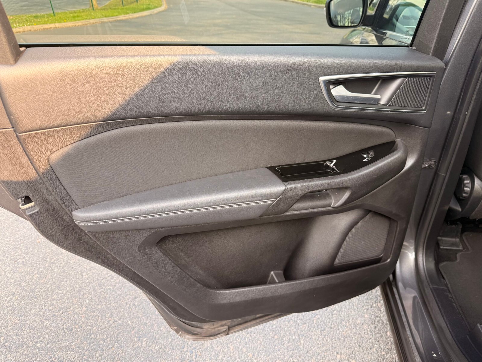 FORD S-Max II 2.0 EcoBlue S&S 150 cv / finition Titanium