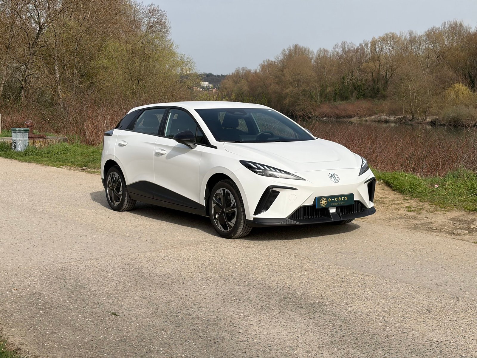 MG MG4 EV STANDARD RANGE 170ch boîte automatique